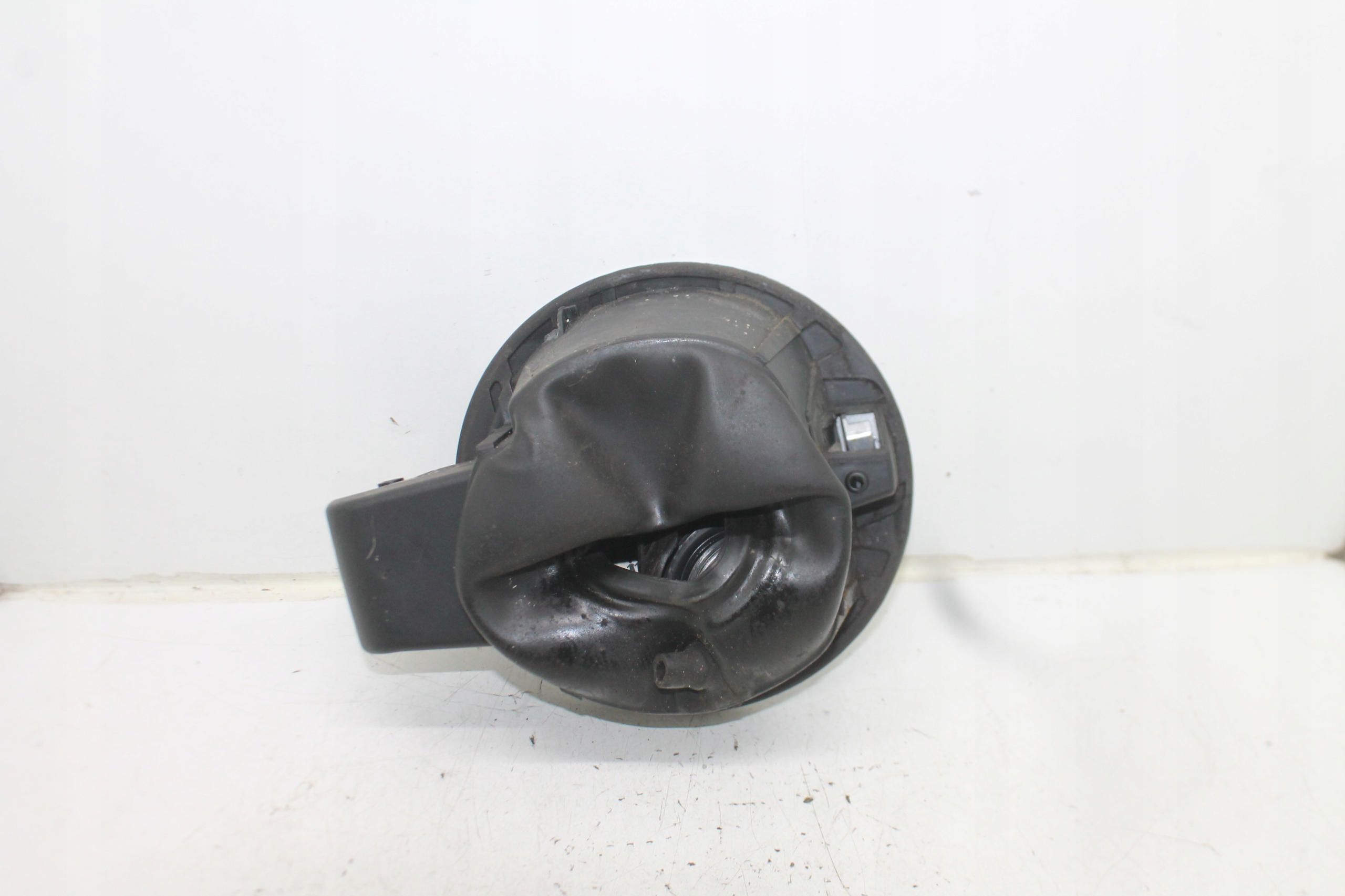 Tankklappe des Kraftstoffsbehälters 5M0809857 GOLF V PLUS