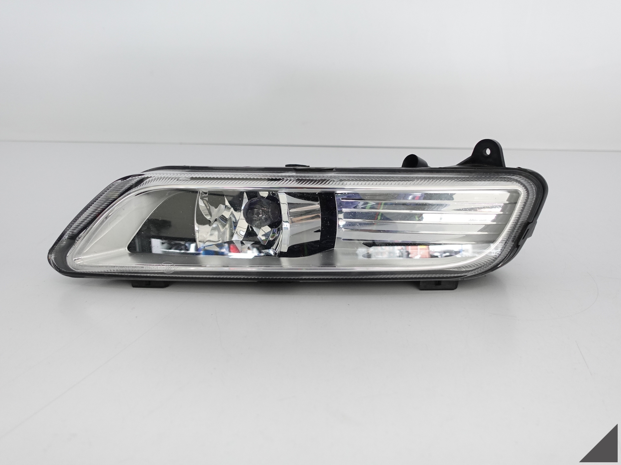 VW PASSAT B7 3AA 10-14 bumper DRL fog light right
