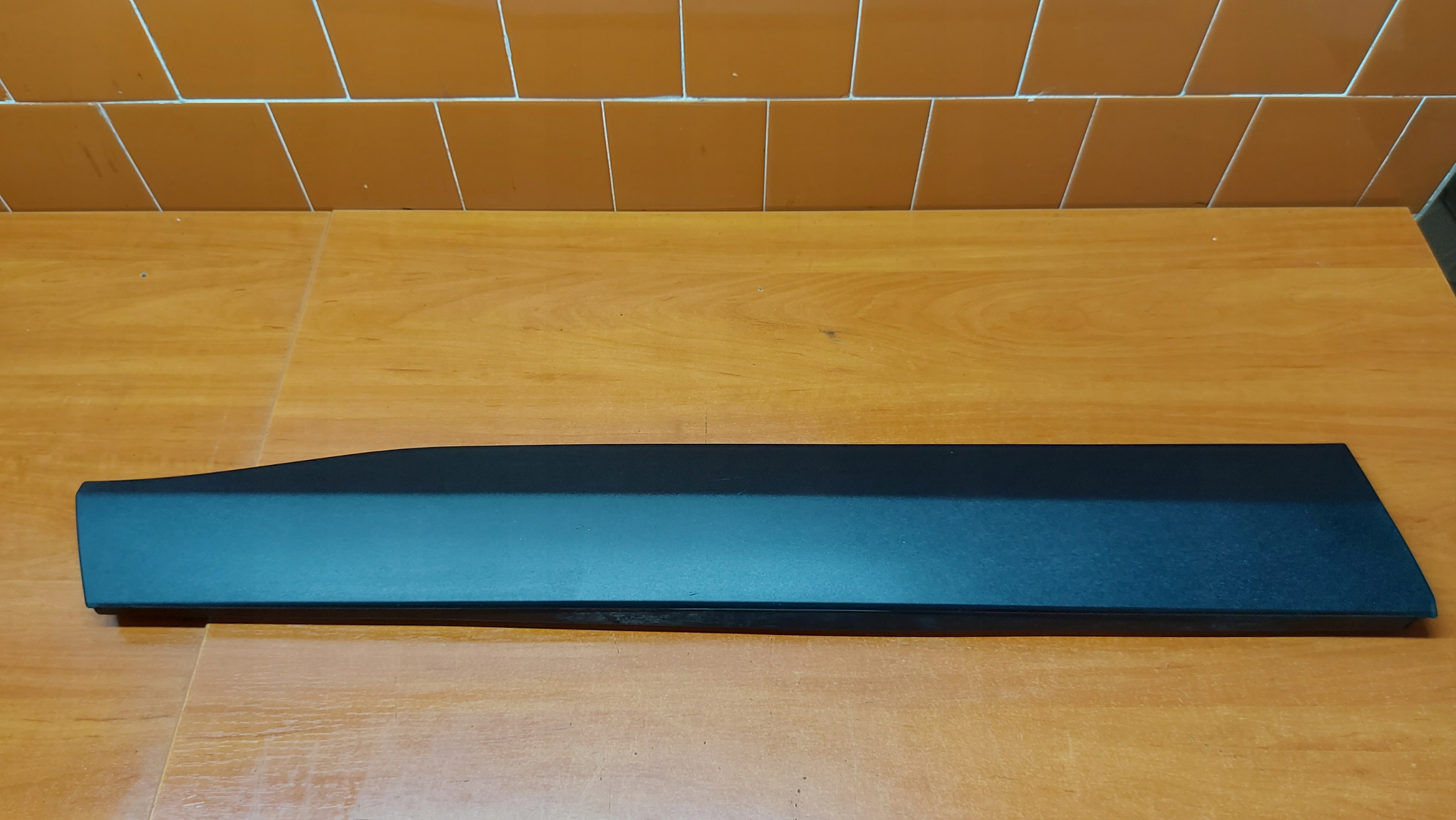 moulding door left left front front TOYOTA RAV4 V 18