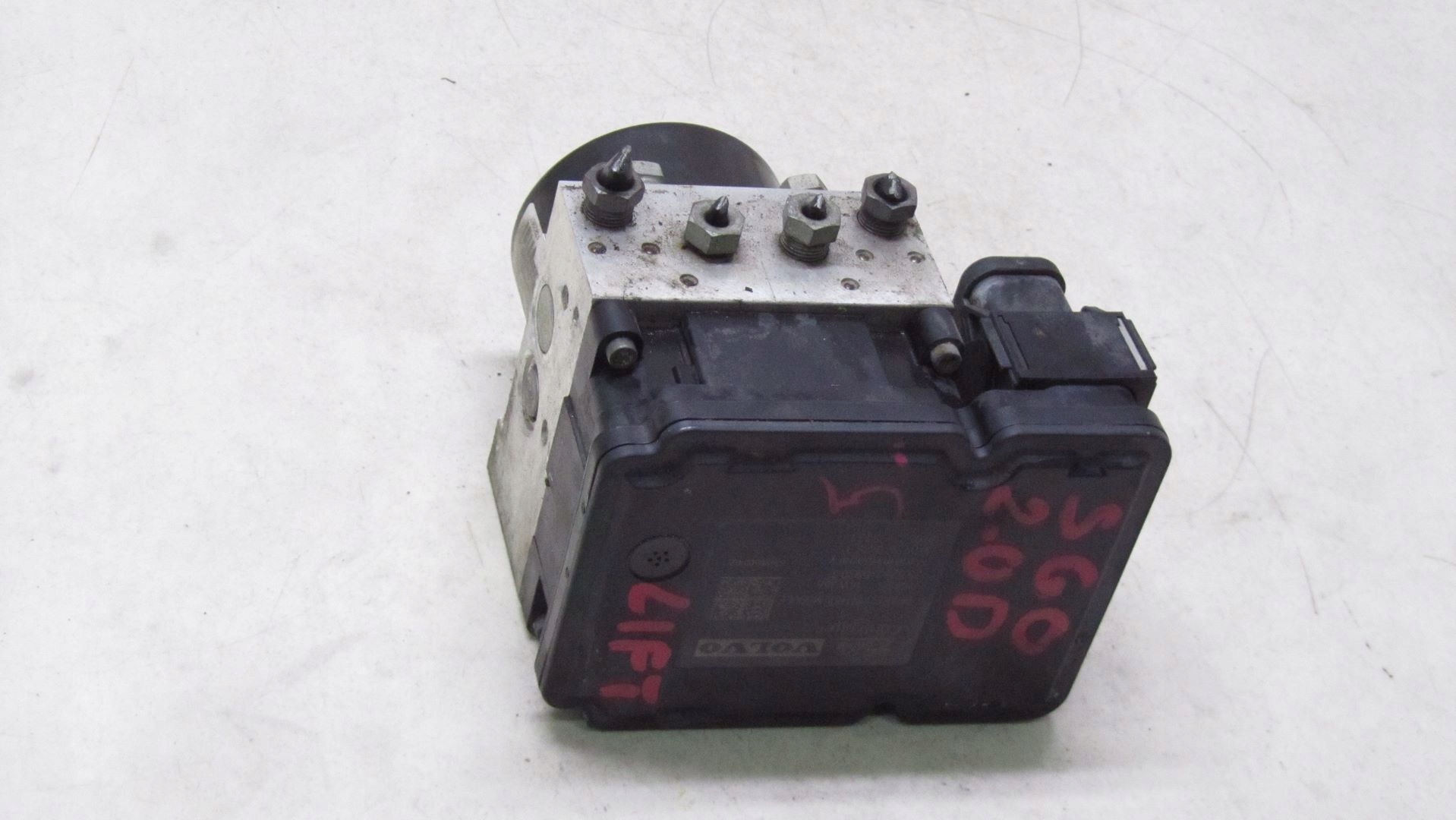 насос ABS volvo S60 II V60 РЕСТАЙЛИНГ oe 31423348