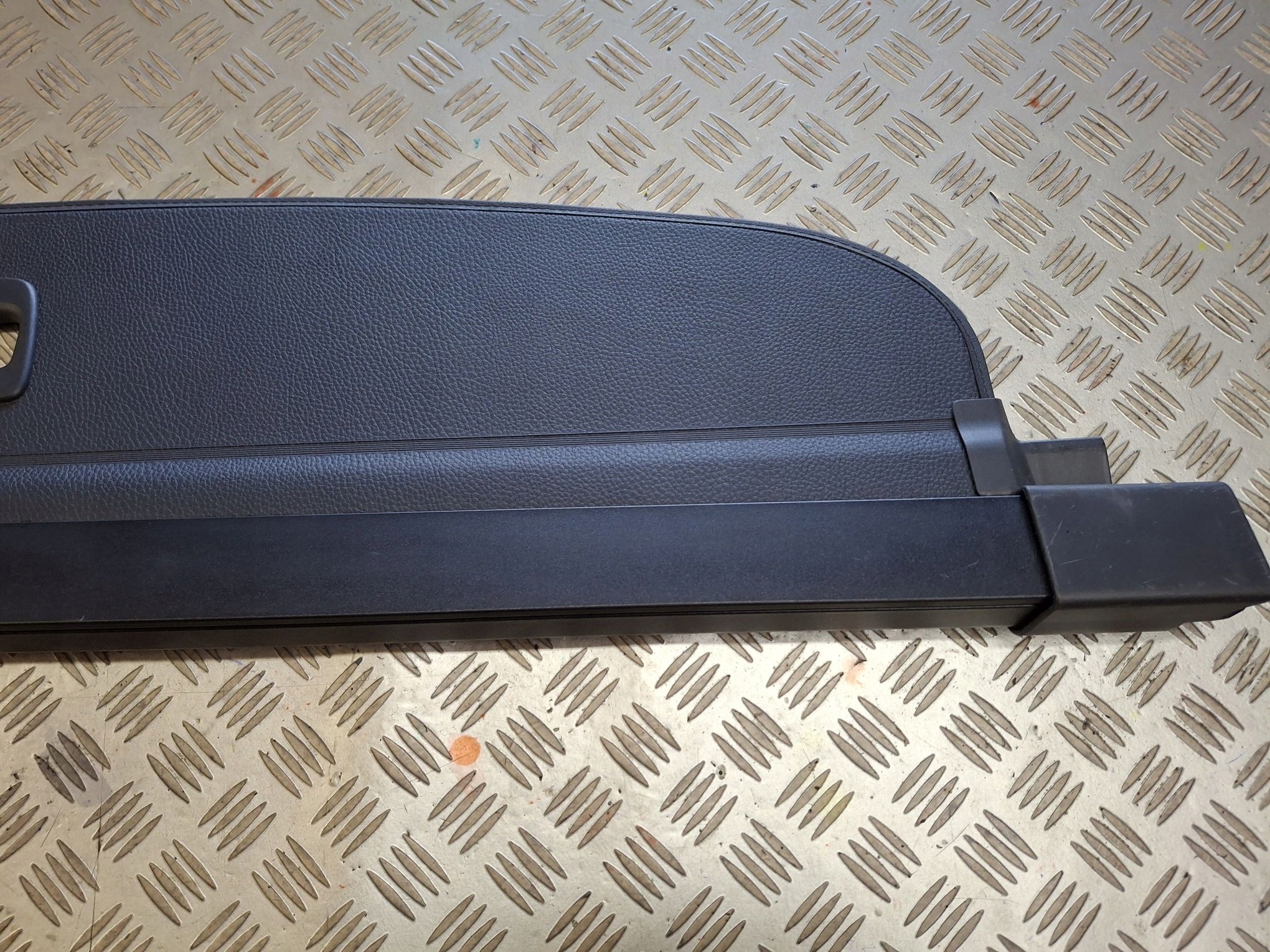 blinds boot VW GOLF VIII KOMBI 2019R->