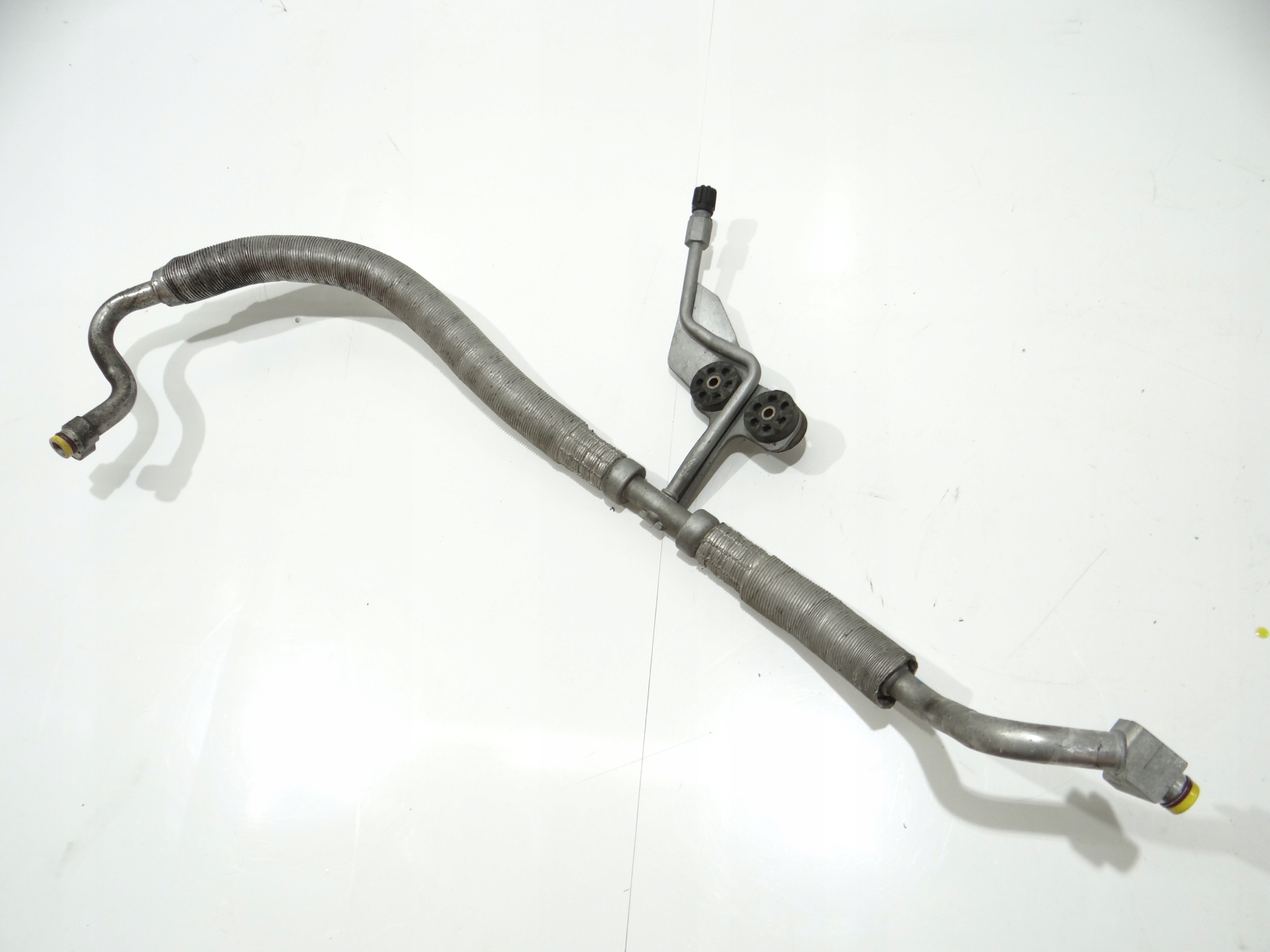 vedení hadice klimatizaci BMW E60 E61 N52B25A (4287520)