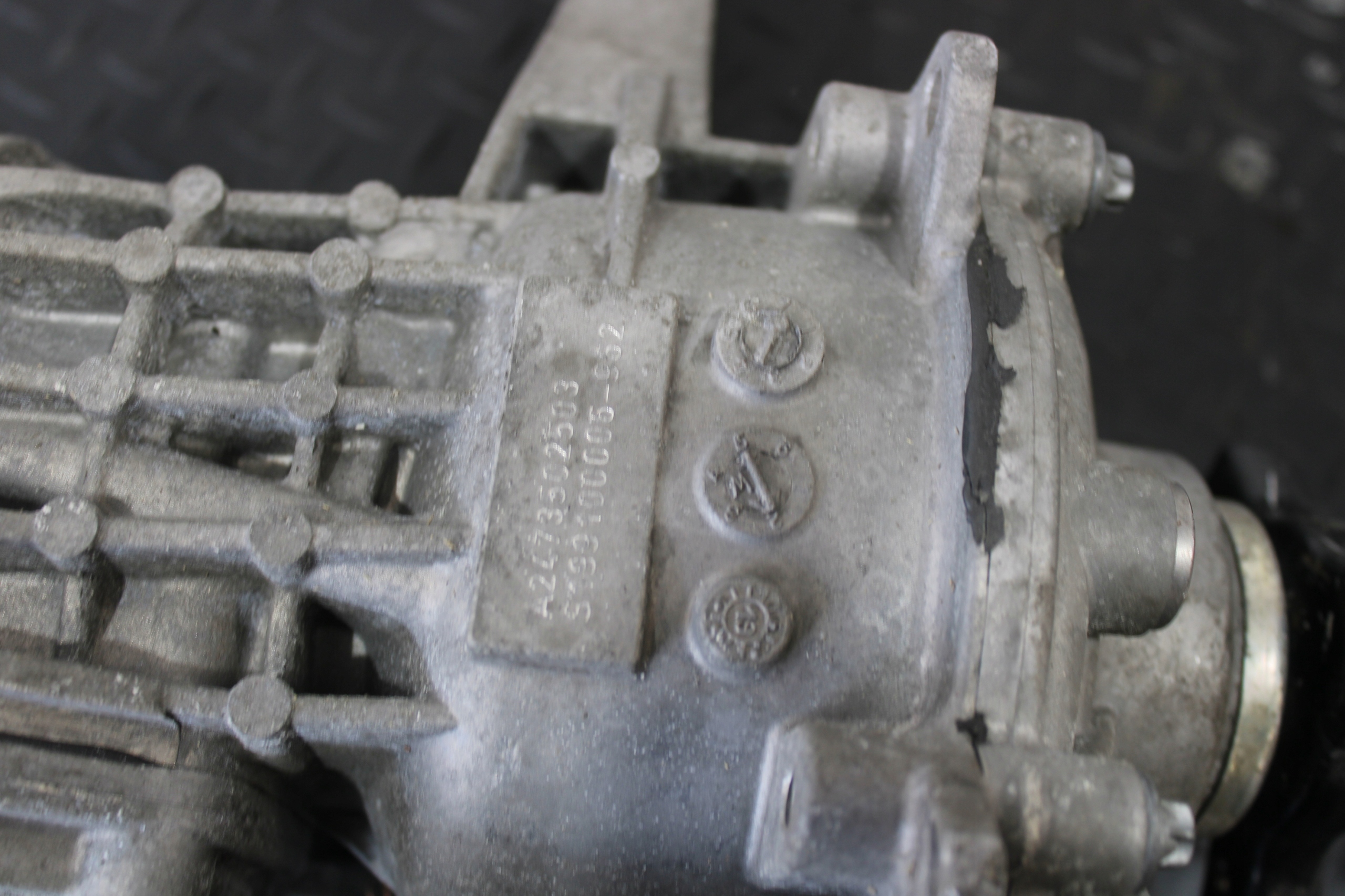 differential diff CLA 35 II 2 W118 SB AMG A2473502503