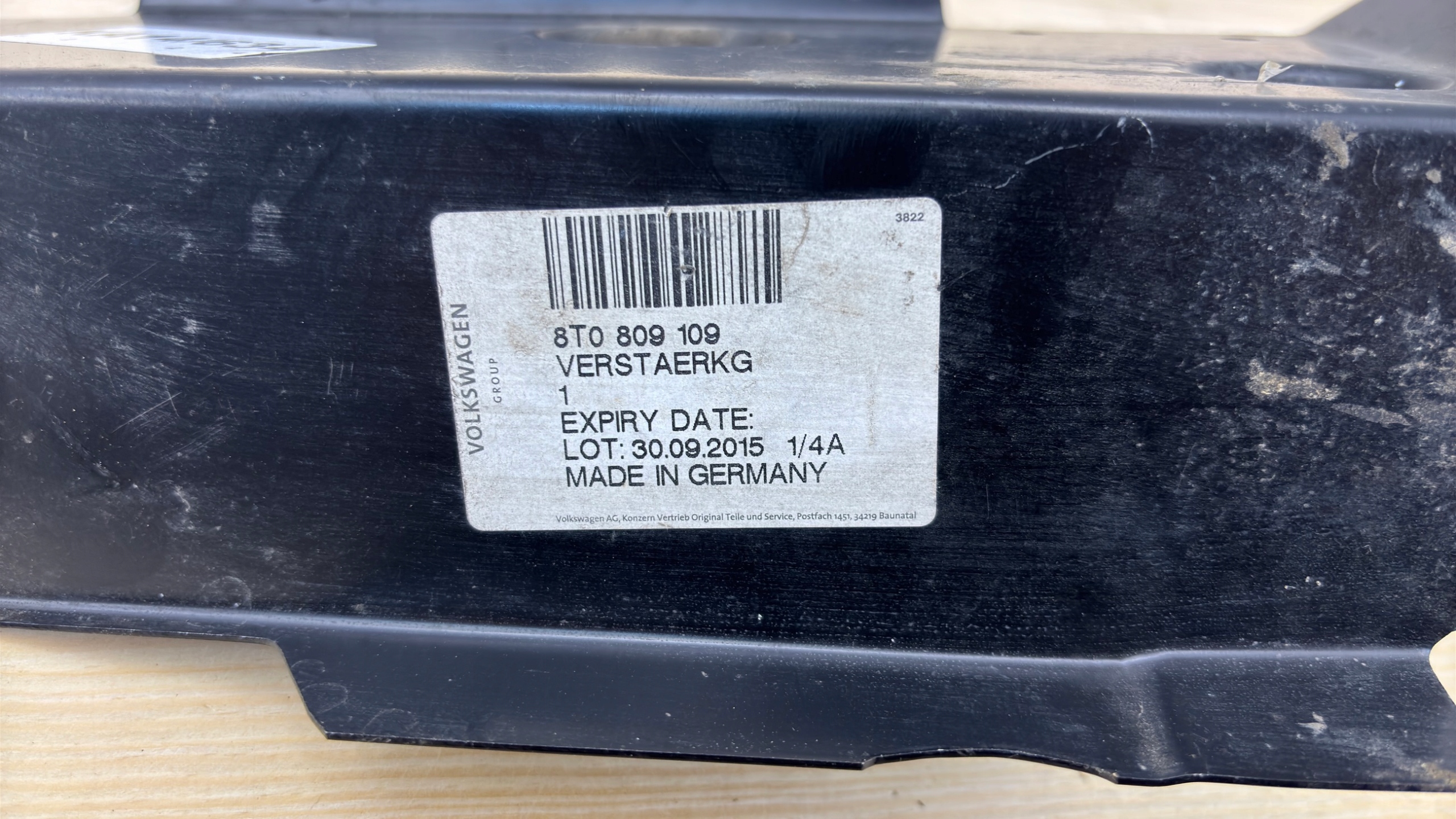 AUDI A5 8T console pillar quarter left front 8T0809109 KA14/634