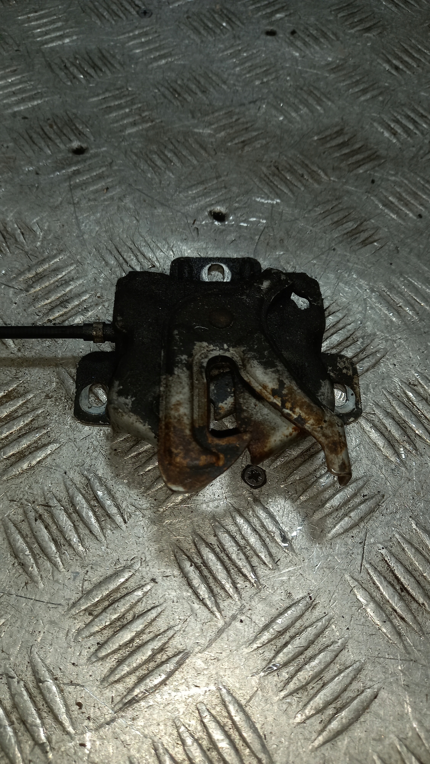 lock PRZEDNIEJ bonnets FIAT SEDICI