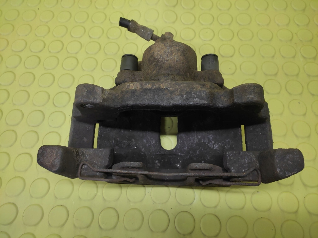 VW TOURAN 1.6 FSI caliper left front