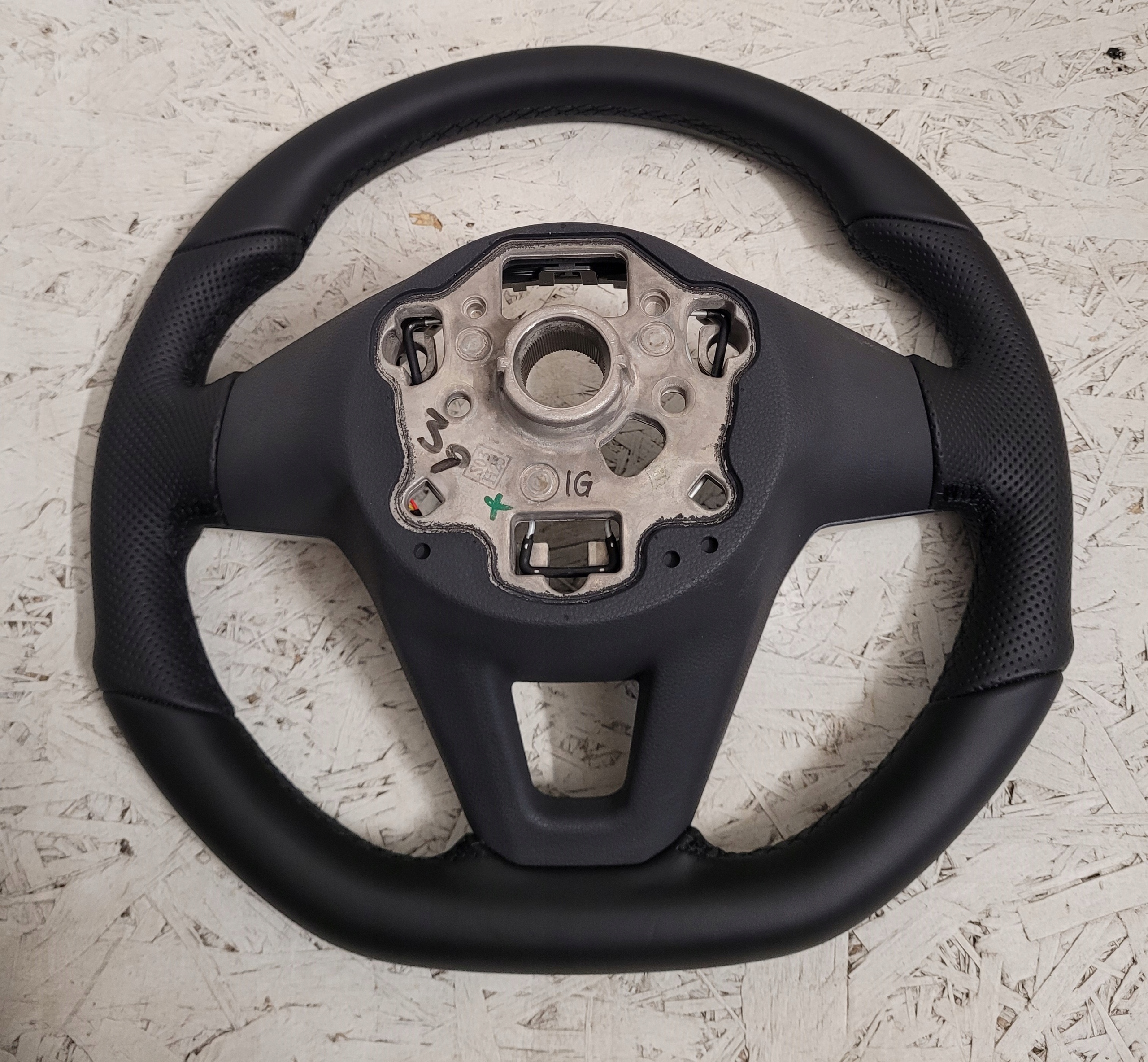 vw GOLF VIII руль новый