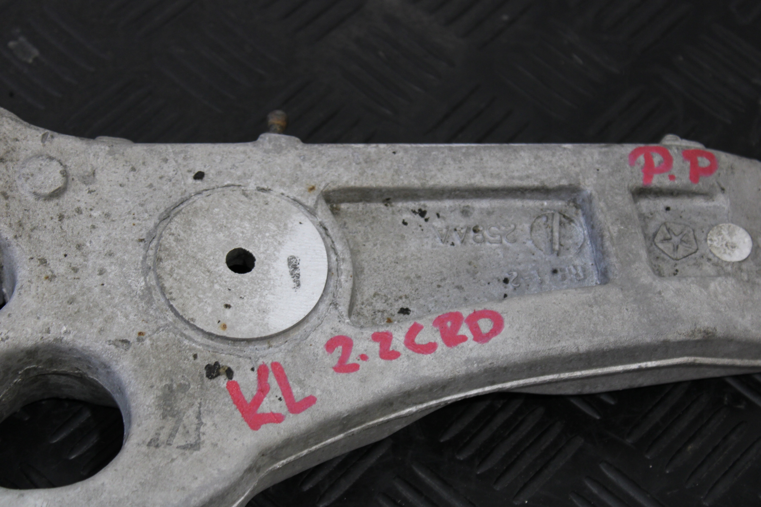 arm right front JEEP CHEROKEE KL LIMITED