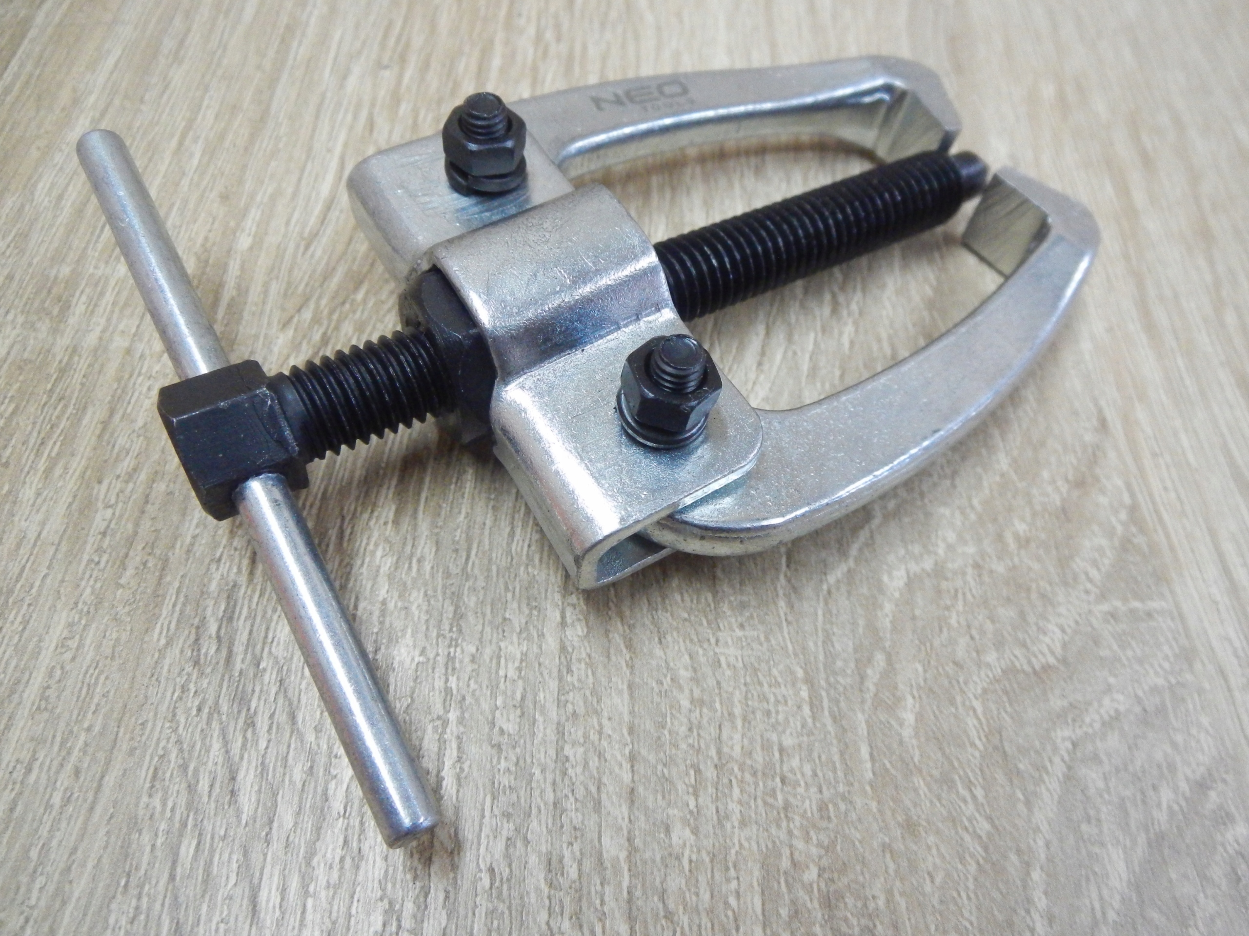 Ściągacz Hakowy Mini dwuramienny 1' SOLIDNY NEO EAN (GTIN) 5901110115569