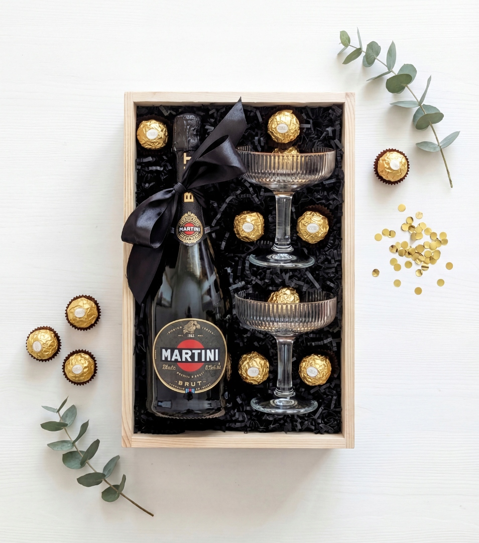 Levně Midnight Martini Gold luxusní dárková bedýnka z masivu se sektem