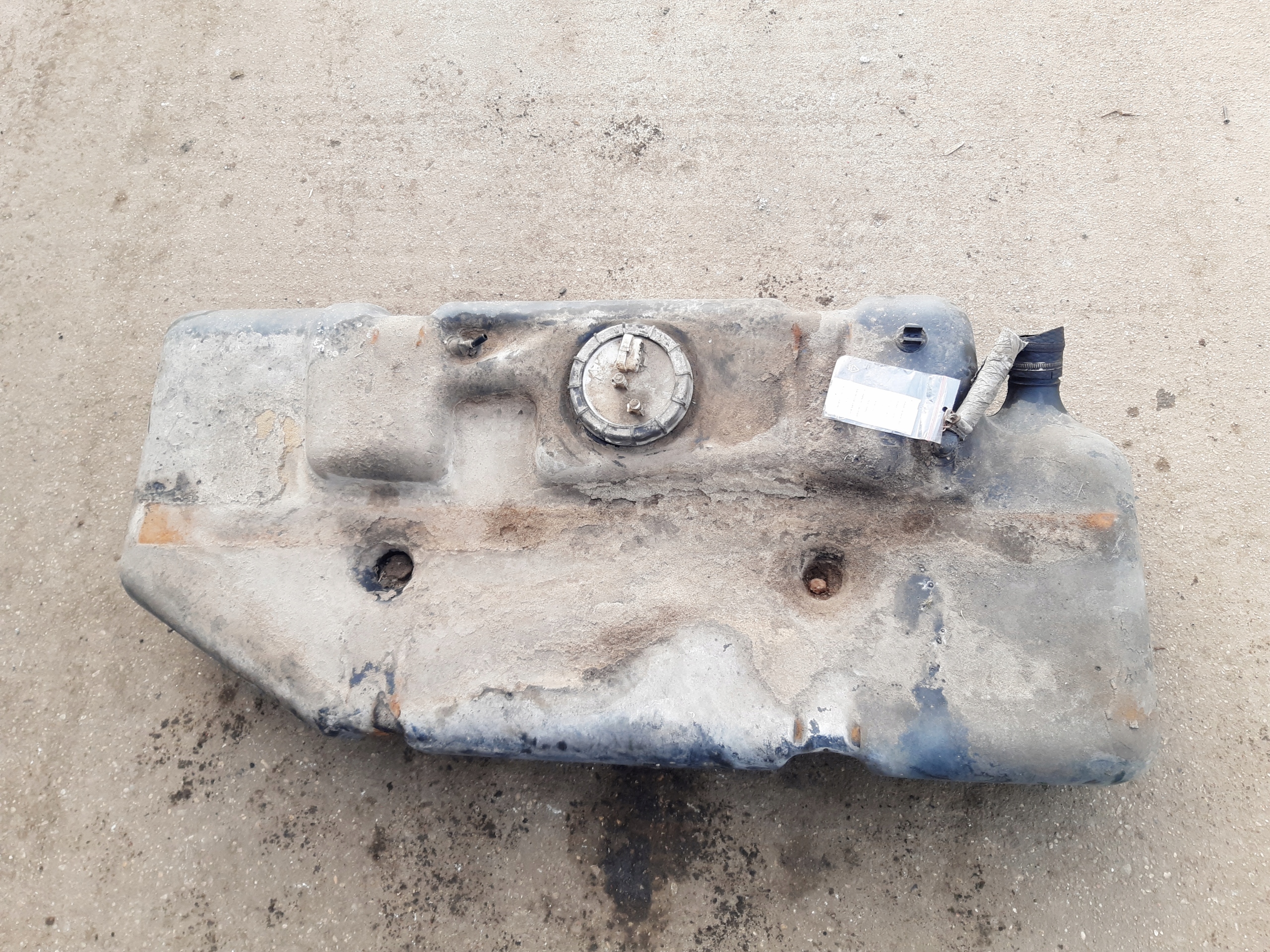 ПАЛИВНИЙ БАК DAEWOO LUBLIN II 3352