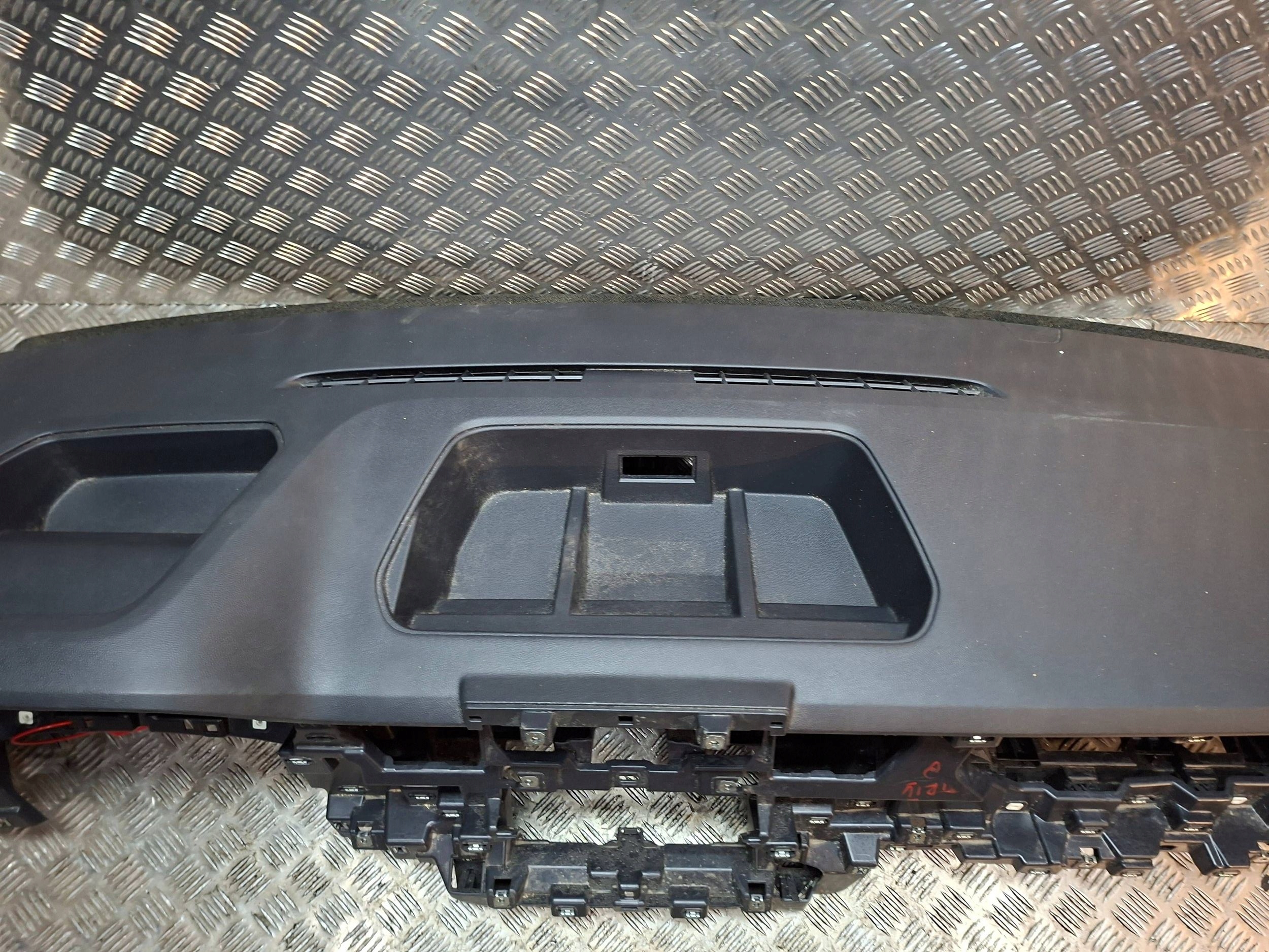 dashboard console 681004841R RENAULT TRAFIC IV 2023