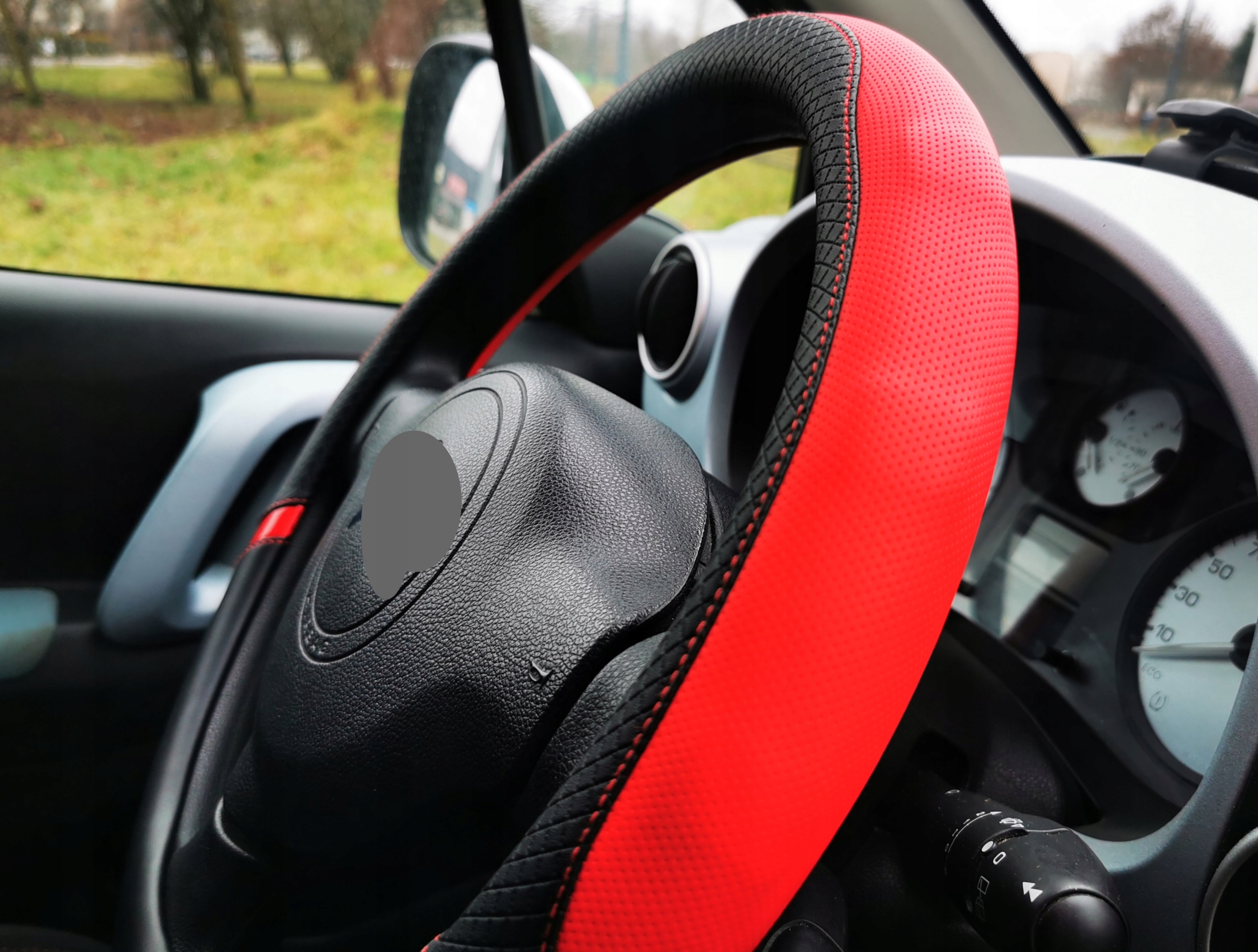 Audi A3 A4 Q3 Q5 VW Golf 4 5 6 Touran na kierownice czarno czerwony PREMIUM Producent inny