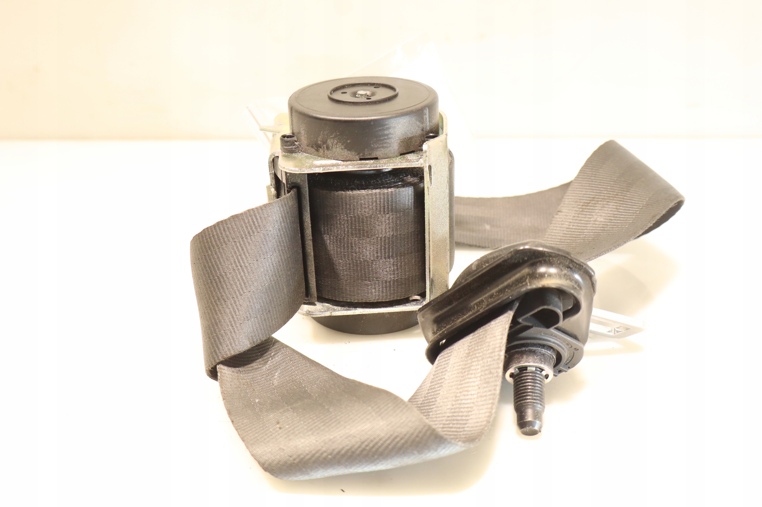 ремень безопасности opel CORSA e