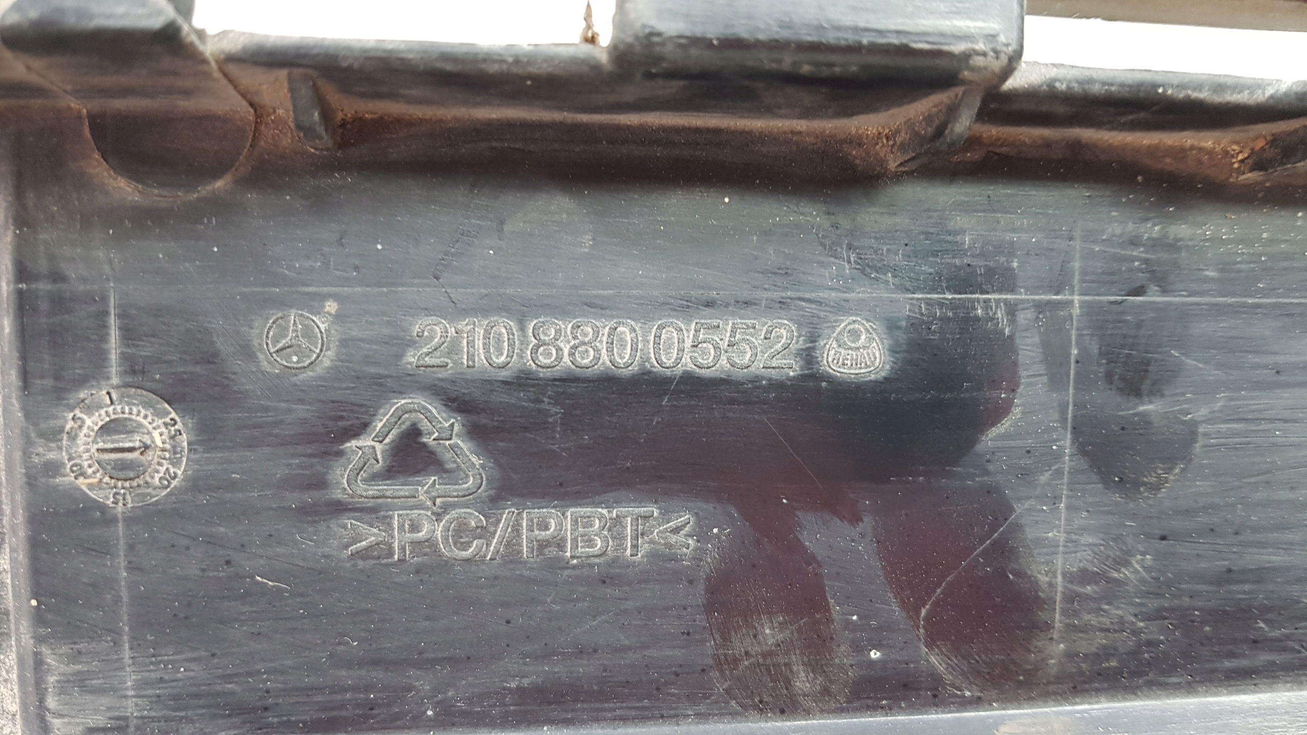 MERCEDES E KLASA W210 1999 - sider pillar of a bumper front 3517