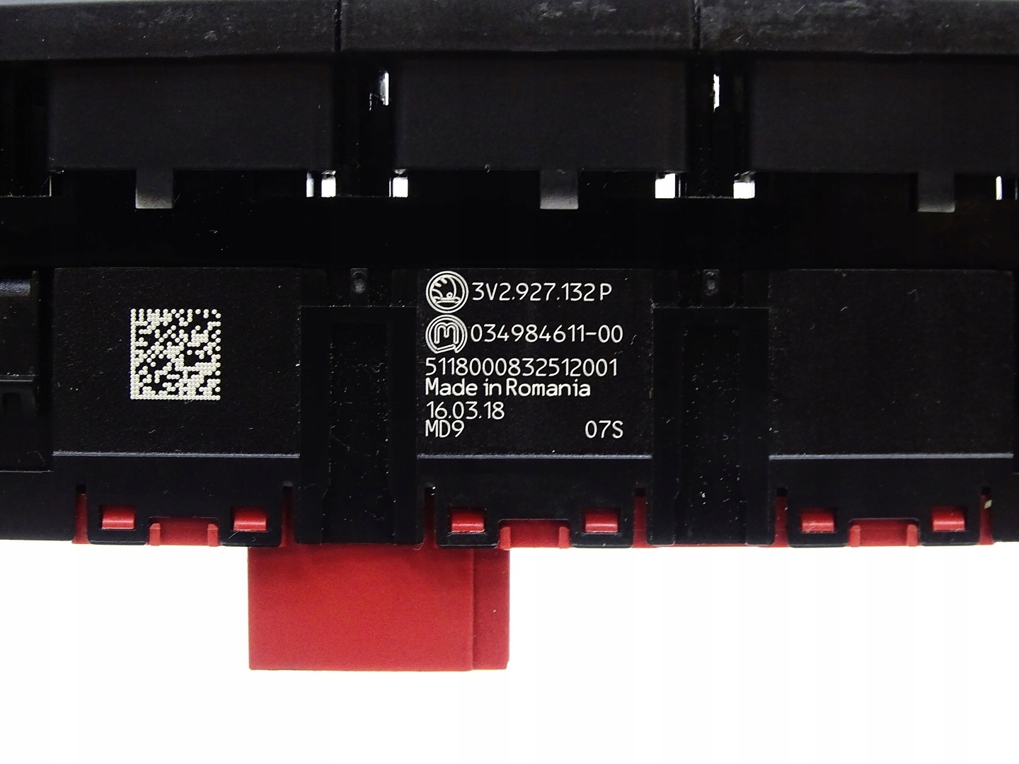 PANEL switch button PDC SKODA OCTAVIA III 3V2927132P