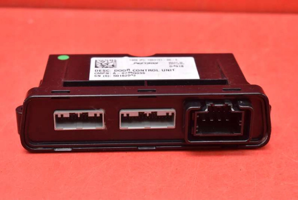 control unit module door right front 1003101-00-E TESLA MODEL S 16-21