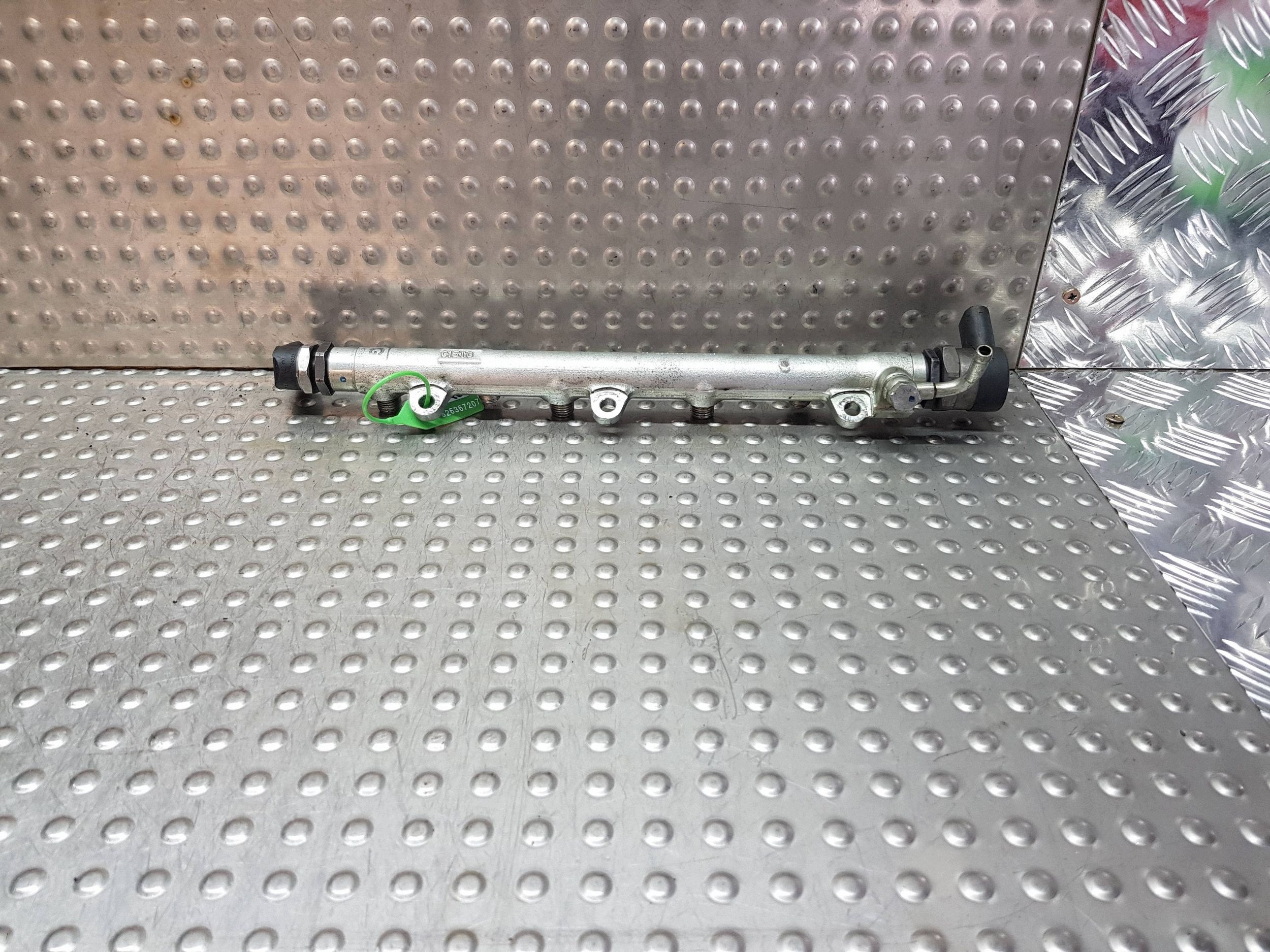 kraftstoffverteiler einspritzleiste sensor 7787164 BMW E46 E90 E60 E61 E87 E91 E83 2.0 D M47