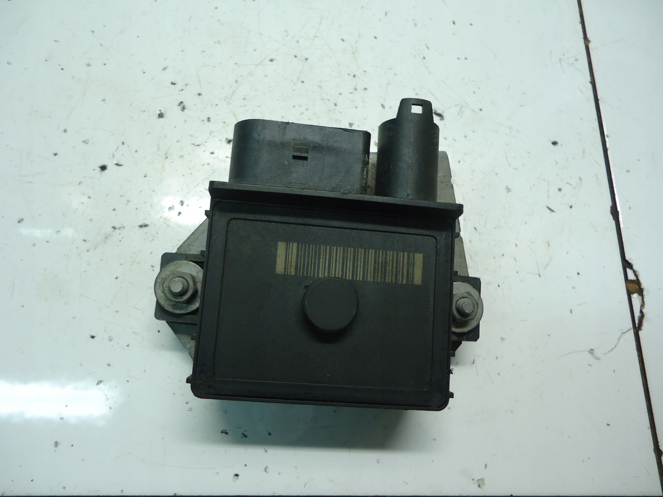 BMW 3 E90 2.0D N47D20 relay plugs ZAROWYCH 779800005