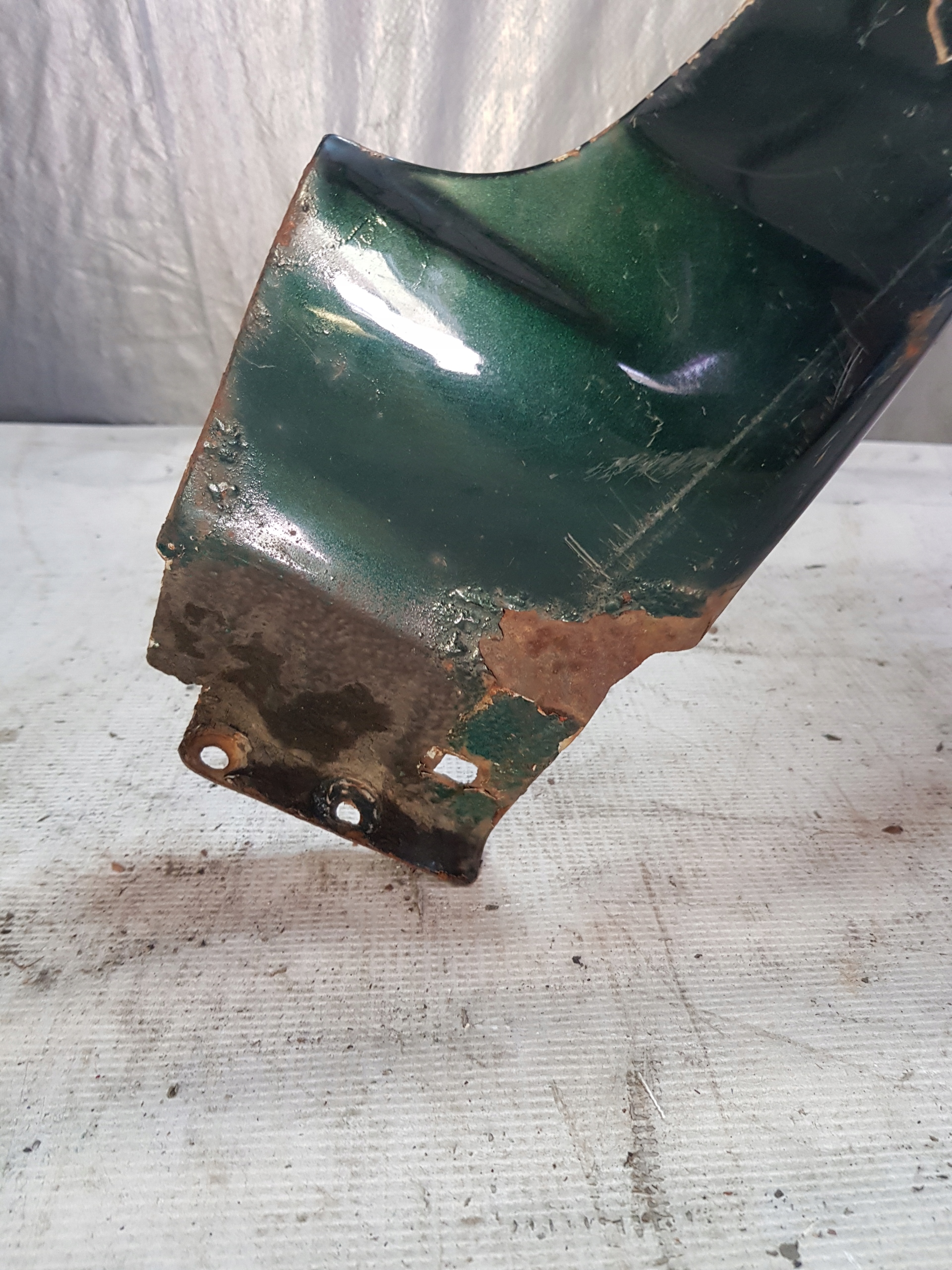 fender MAZDA 6 GG right front green 02-08r.