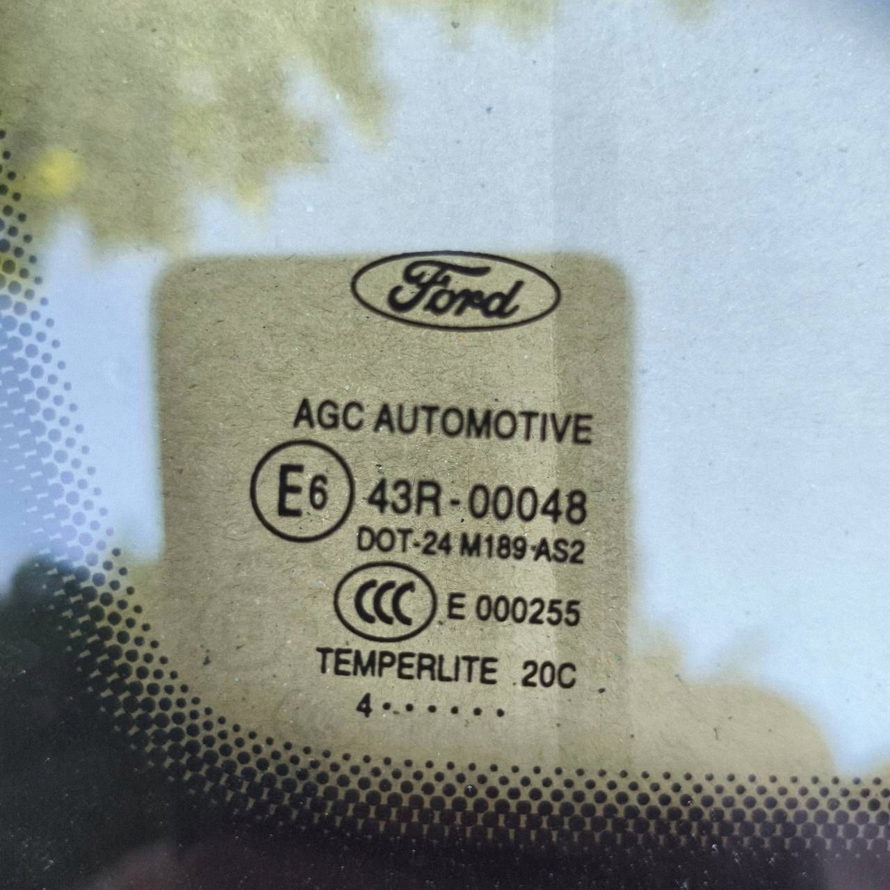 window trojkatna front right Ford Fiesta MK7 LIFT 2014