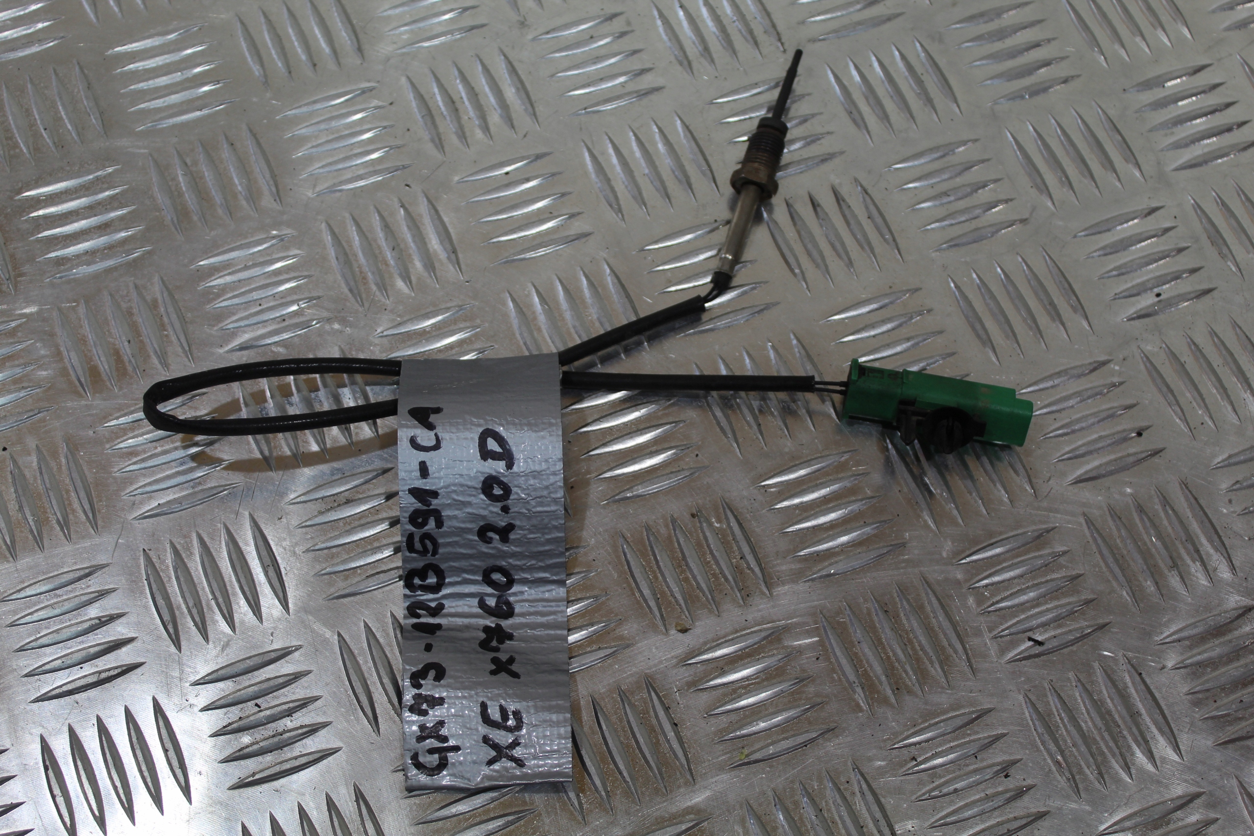 SENSOR TEMPERATURY GASE JAGUAR XE X760