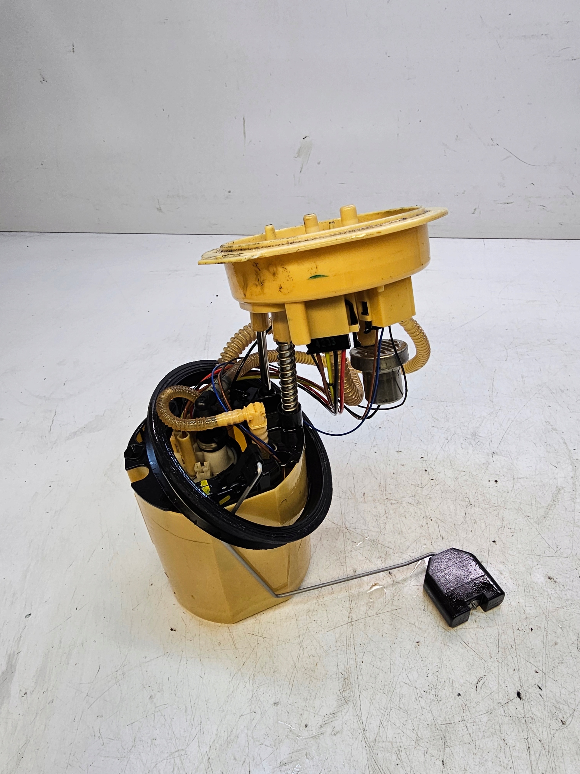feed pump AUDI A6 C7 A7 3.0 TDI 4G0919050