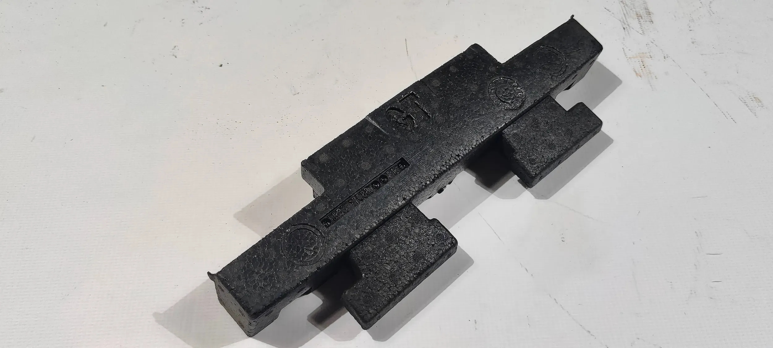 Absorber Traversa Paraurti Ford Mustang GT 2005-2009