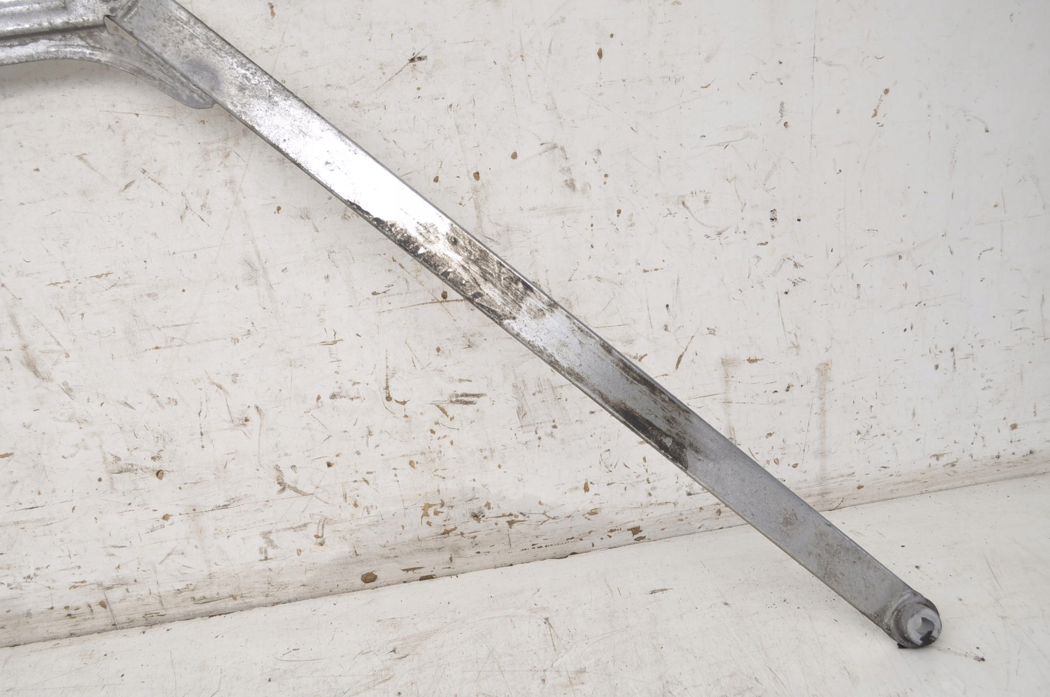 BMW F40 ROZPÓRKA BELKA WSPORNIK 21R Producent części BMW OE