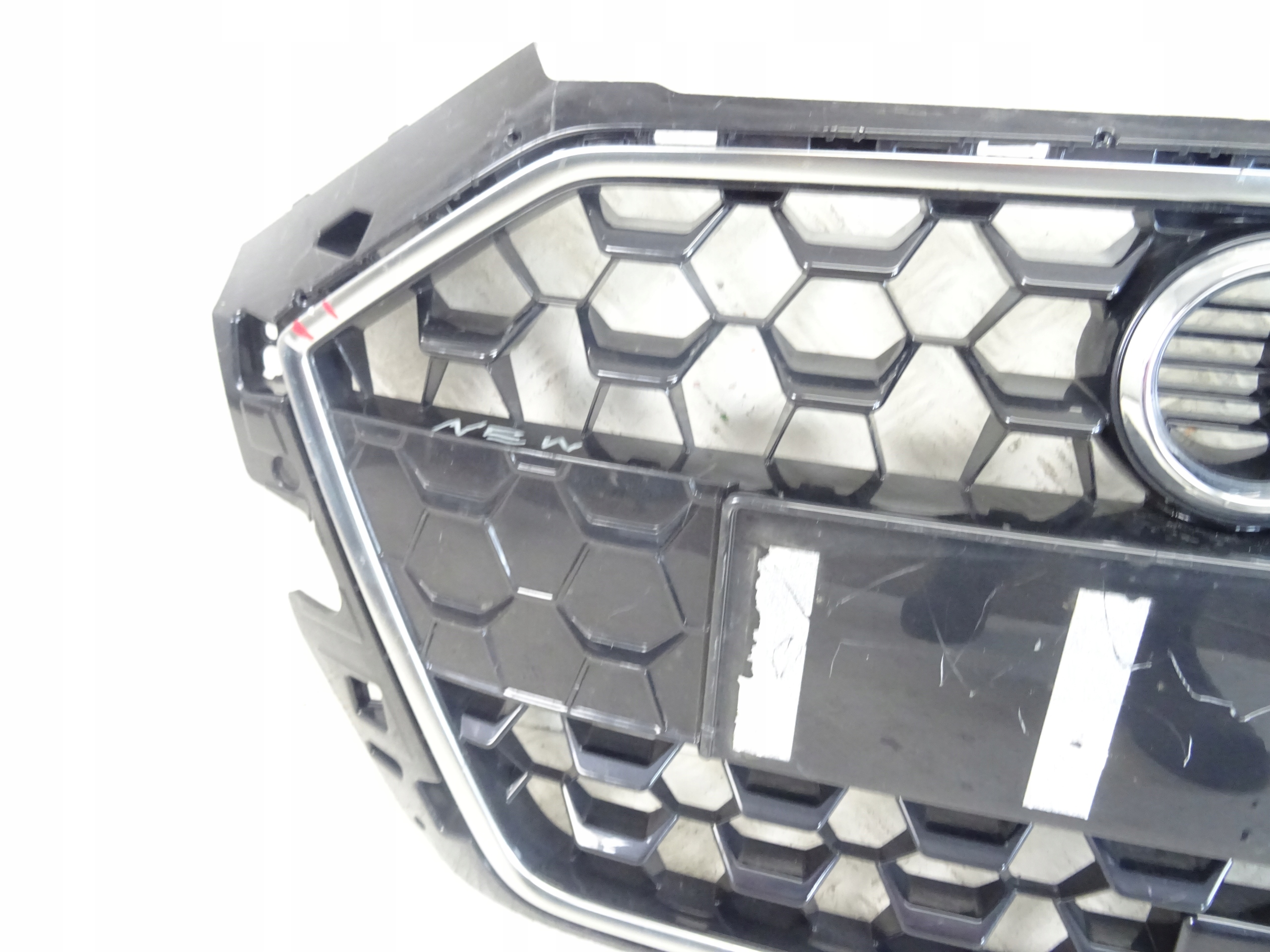 grill grille radiator front front AUDI A1 II S-LINE 82A853653B