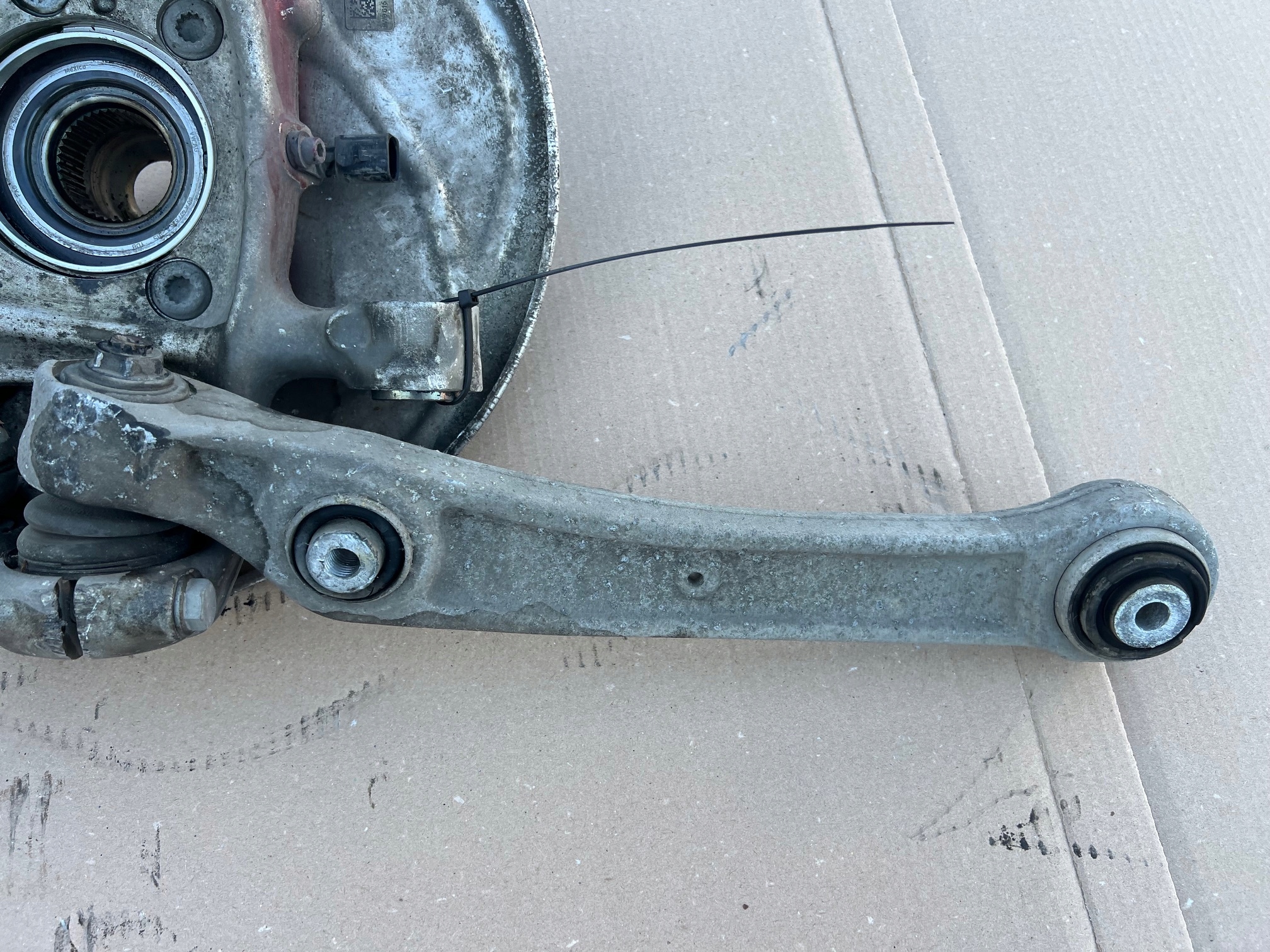 AUDI Q5 80A swing left left front 80A407559