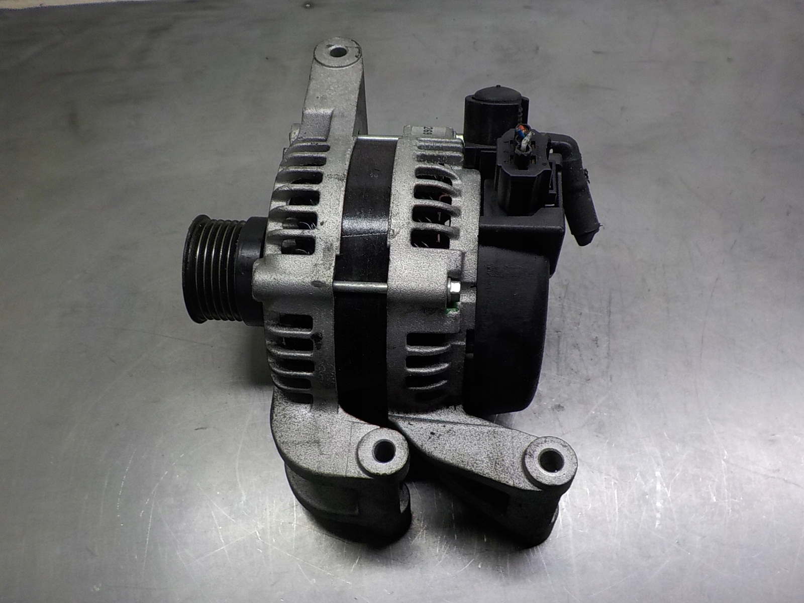 FORD FOCUS II 2.0 16V B ZAM ALTERNATOR 104210-3761