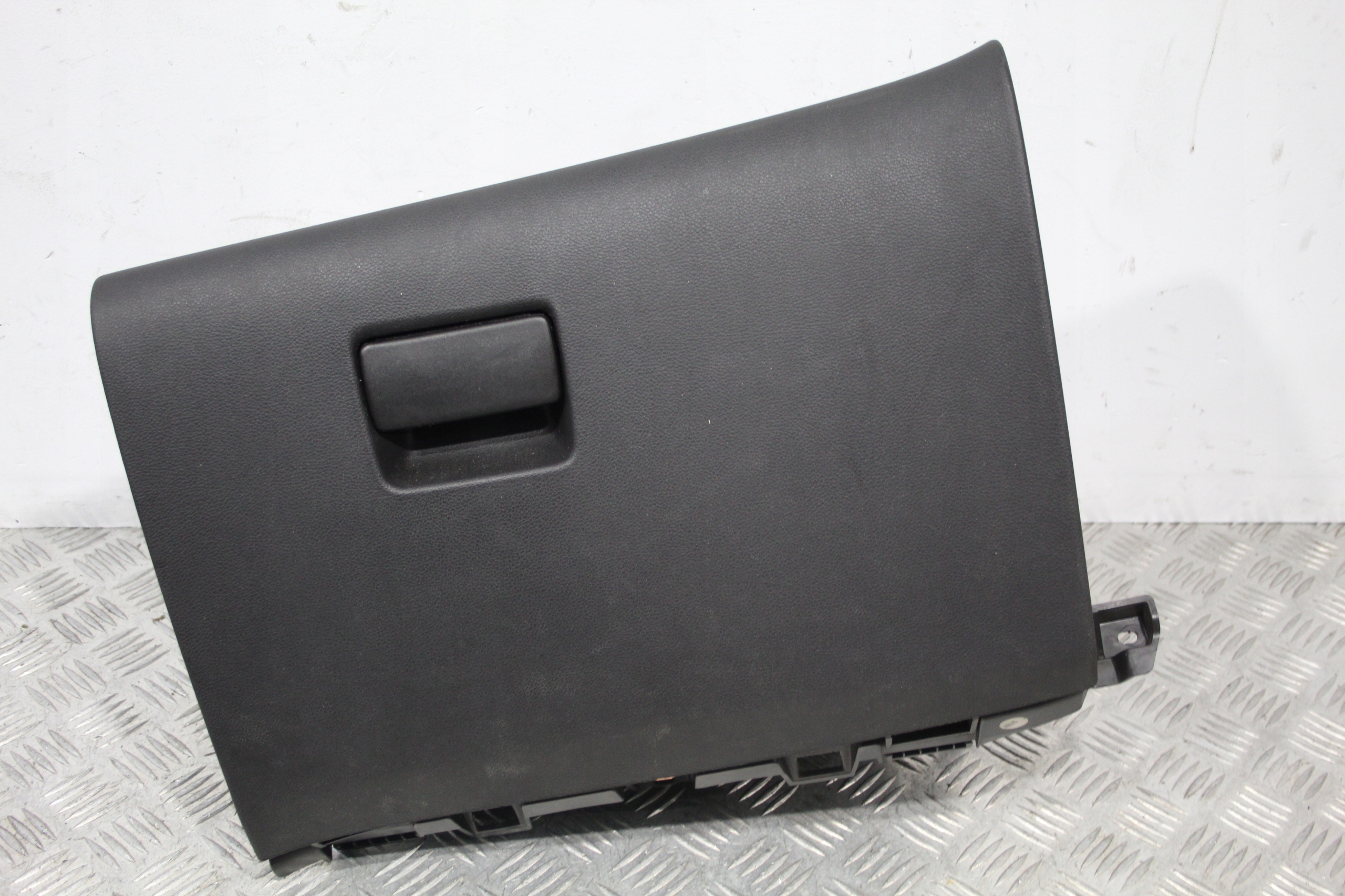 бардачок консоли opel Astra J IV 4 РЕСТАЙЛИНГ 13373796