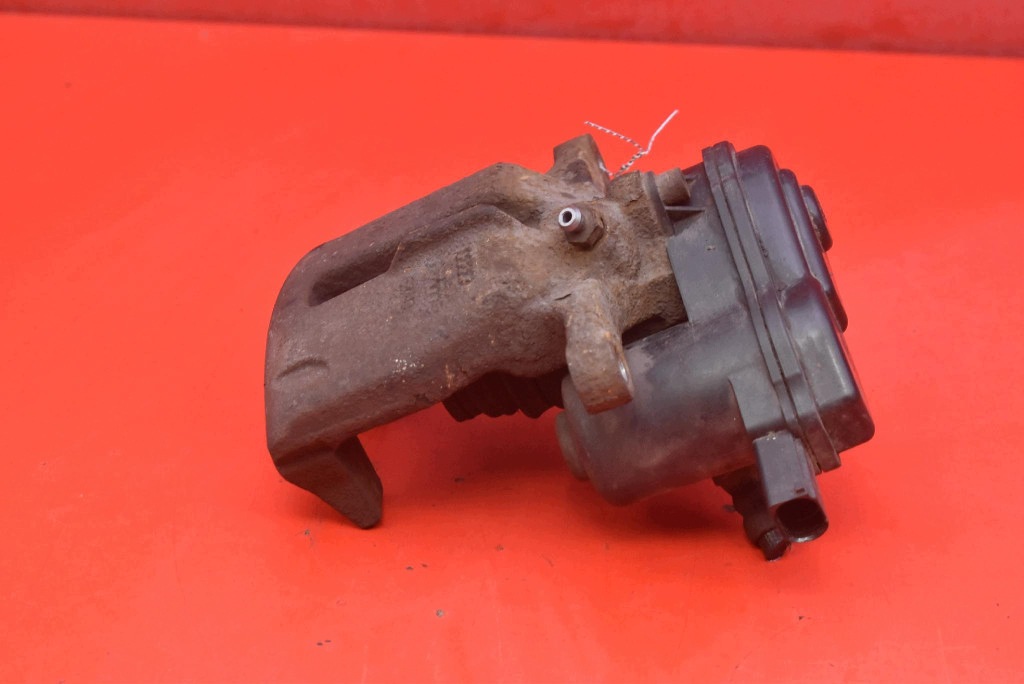 caliper brake left rear part 32335478 AUDI A4 B8 2.0 TDI 143 KM 07-11
