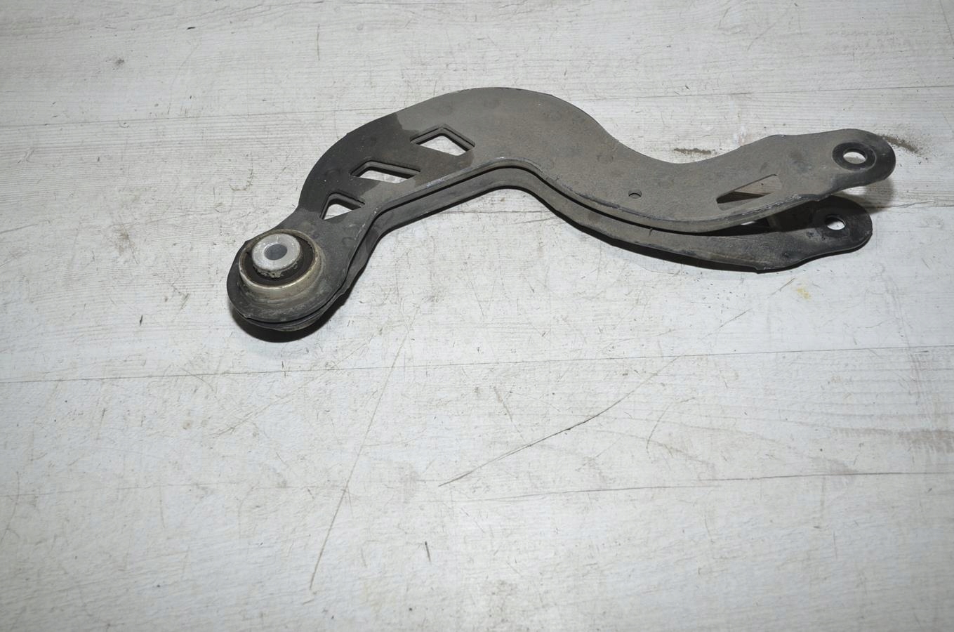 Querlenker rechts heck Mercedes W176 lift