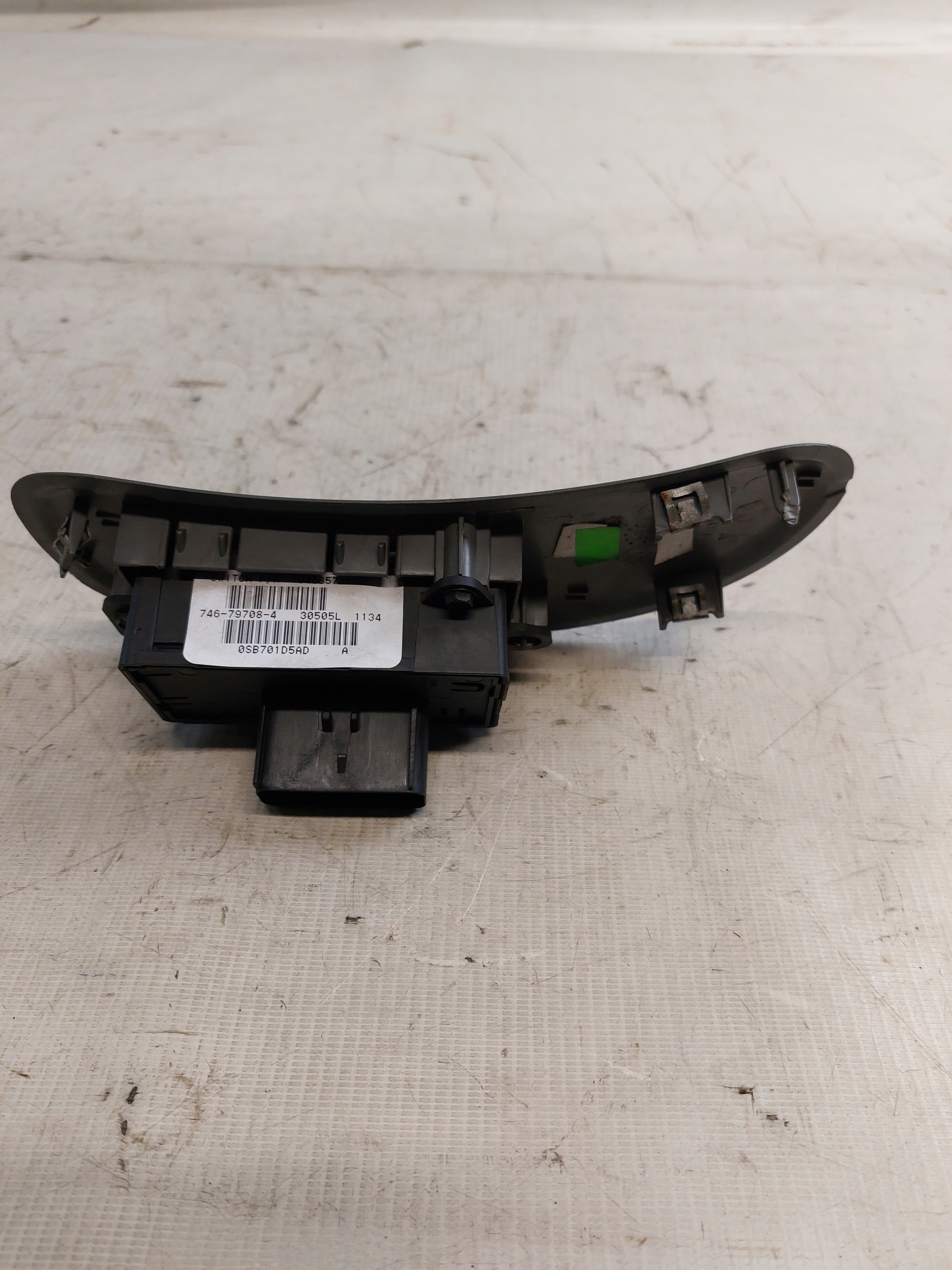window control switch CHRYSLER VOYAGER IV