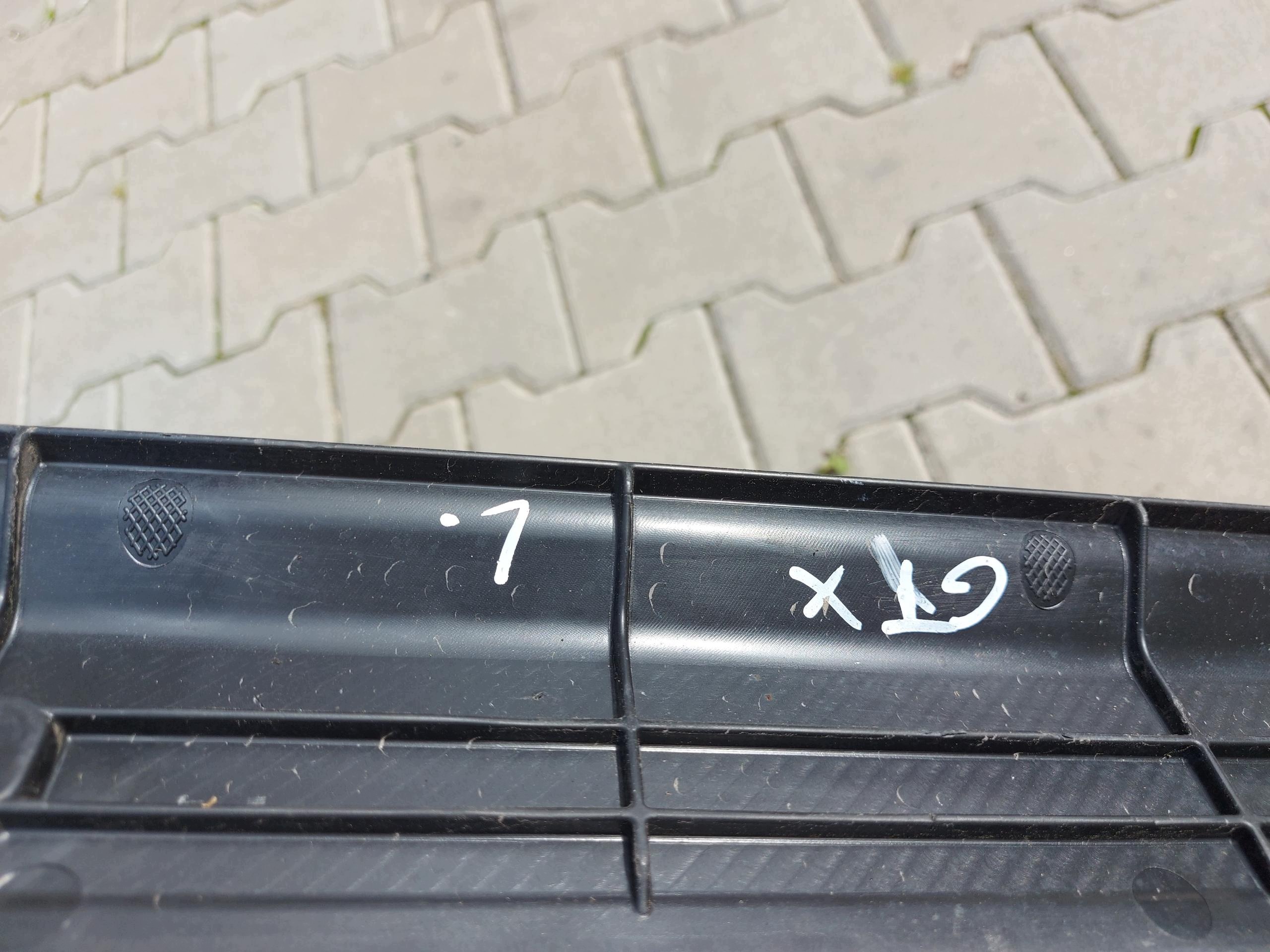 VW ID5 GTX 11E holder mouldings PROGOWEJ left 1EA825201A