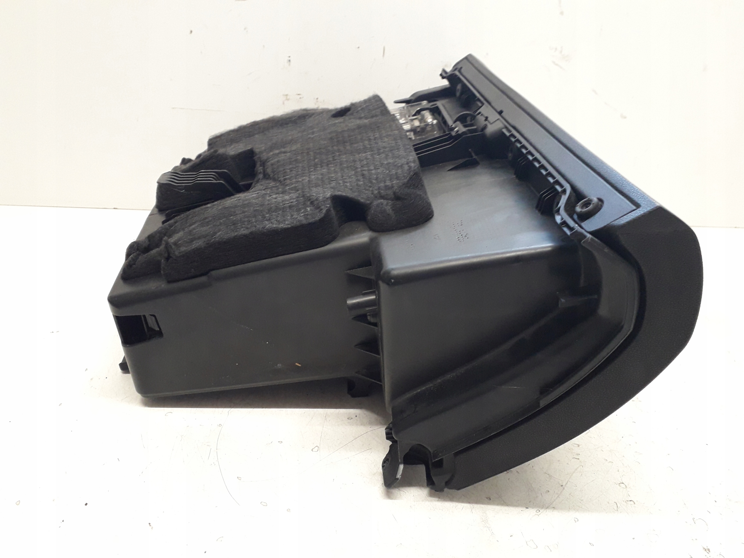 MERCEDES a W169 04-12 бардачок пассажира + CD