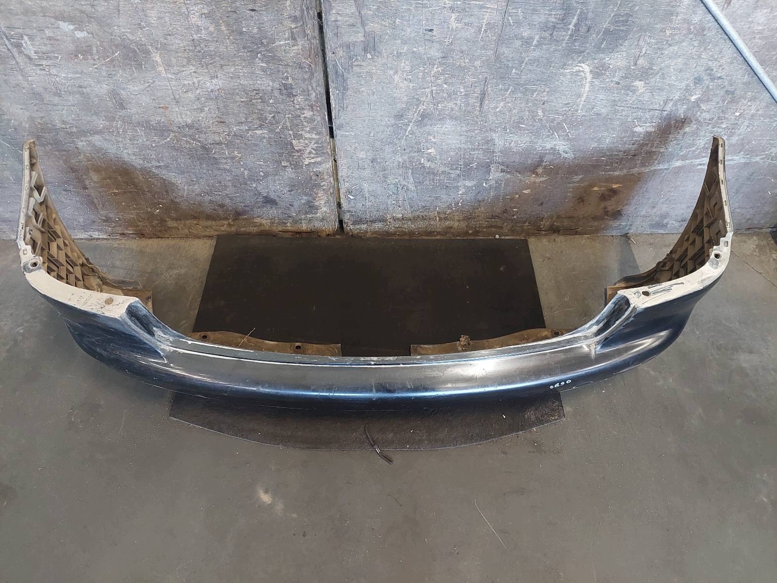nárazník záď + držáky VOLKSWAGEN TOURAN a