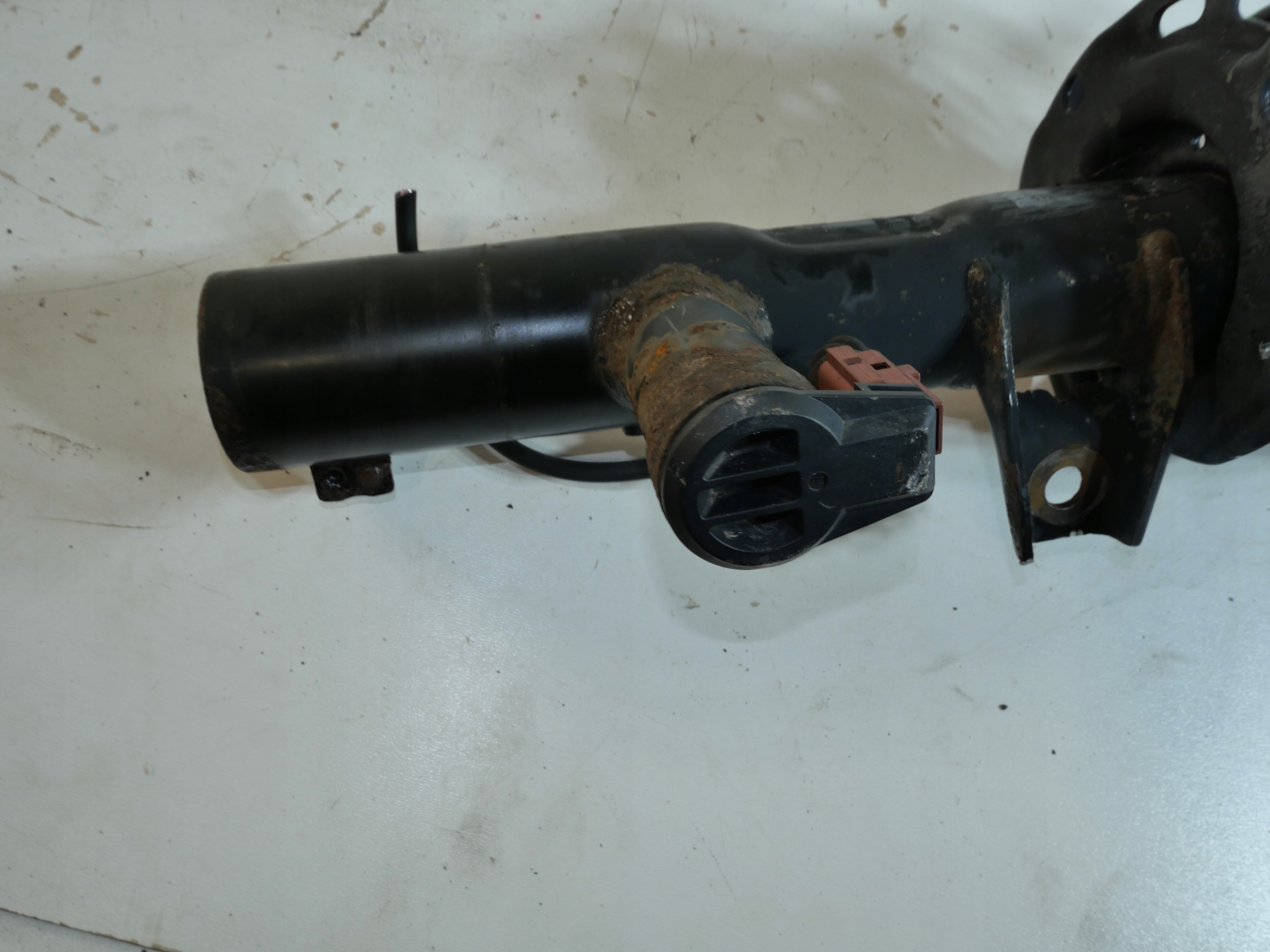 mcpherson amortizer VW 3C0413031D AKTYWNY