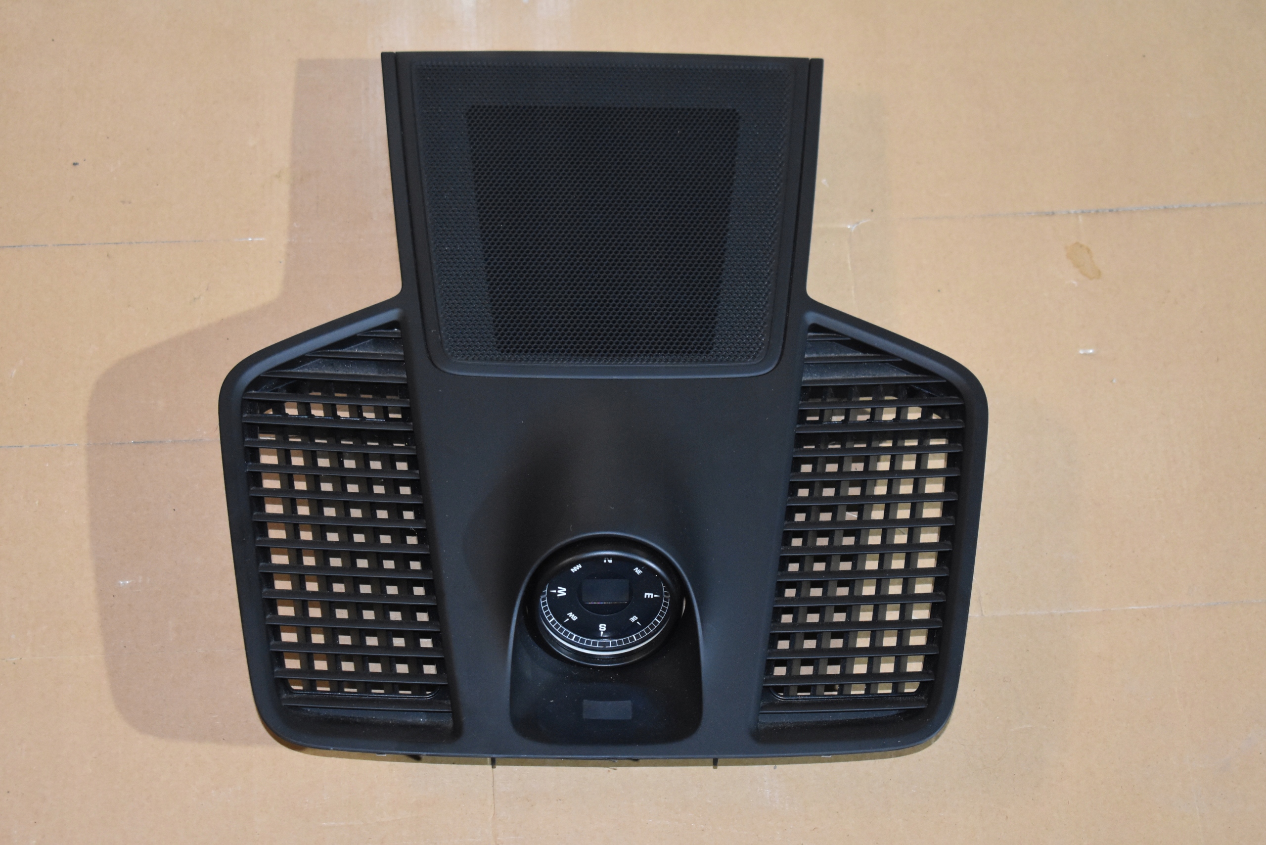 IDEALNA grid STOPER KOMPAS PORSCHE CAYENNE 9Y 1