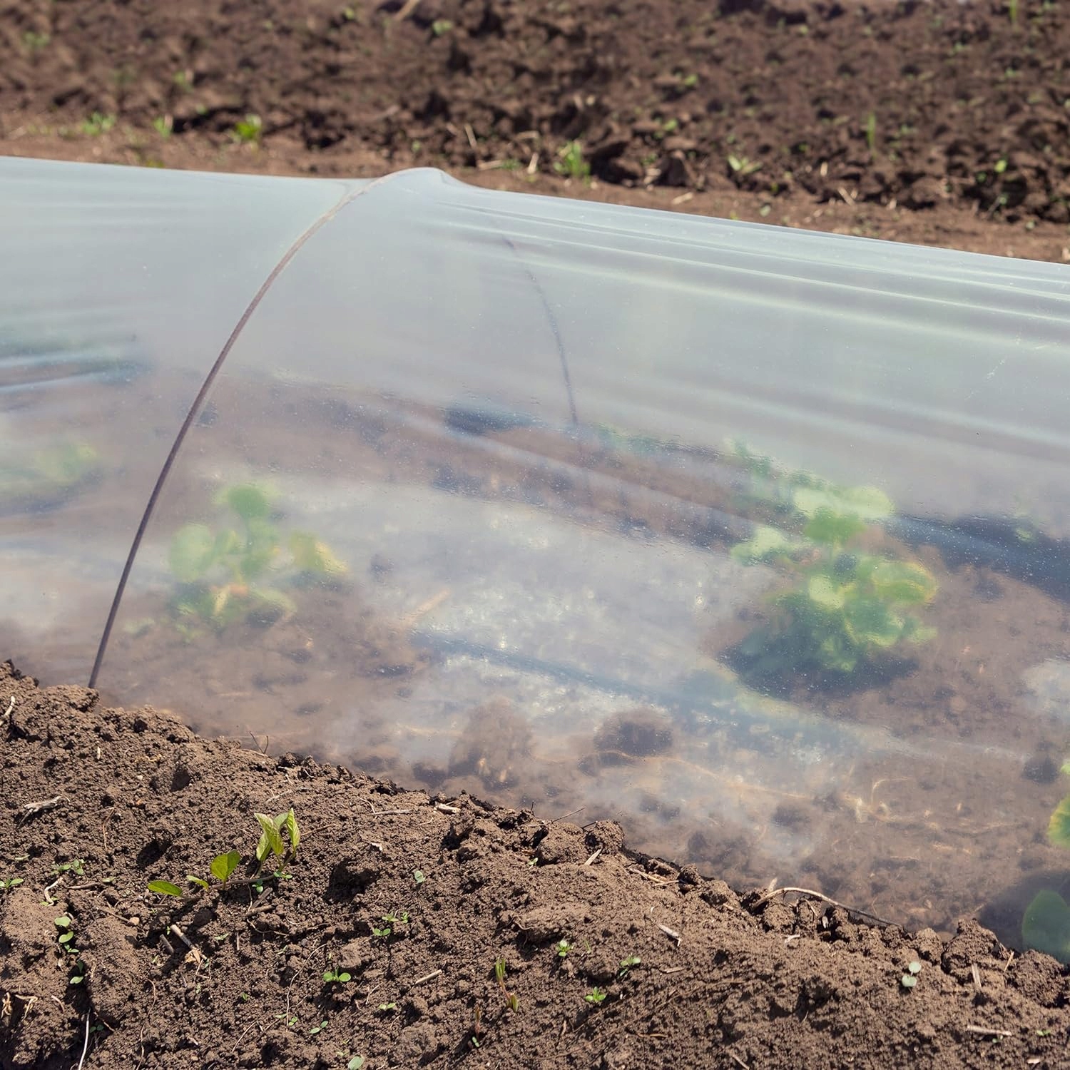 TUNEL ROŚLINNY FOLIAK TUNEL DO ROŚLIN Z ŁUKAMI 370cm x 58,5cm x 43cm Powierzchnia 1 m²
