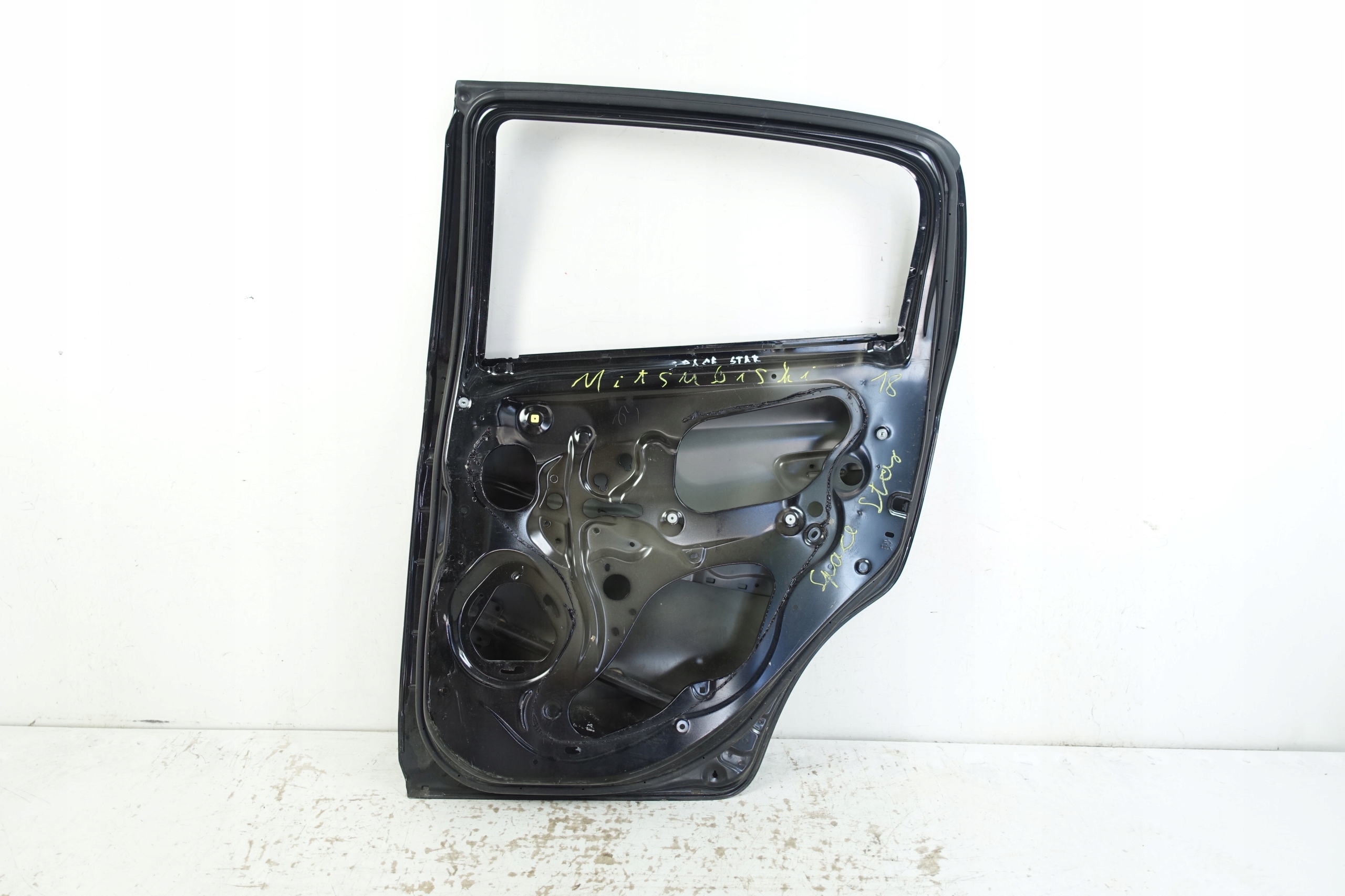 MITSUBISHI SPACE STAR II 2013- door right rear. right rear part