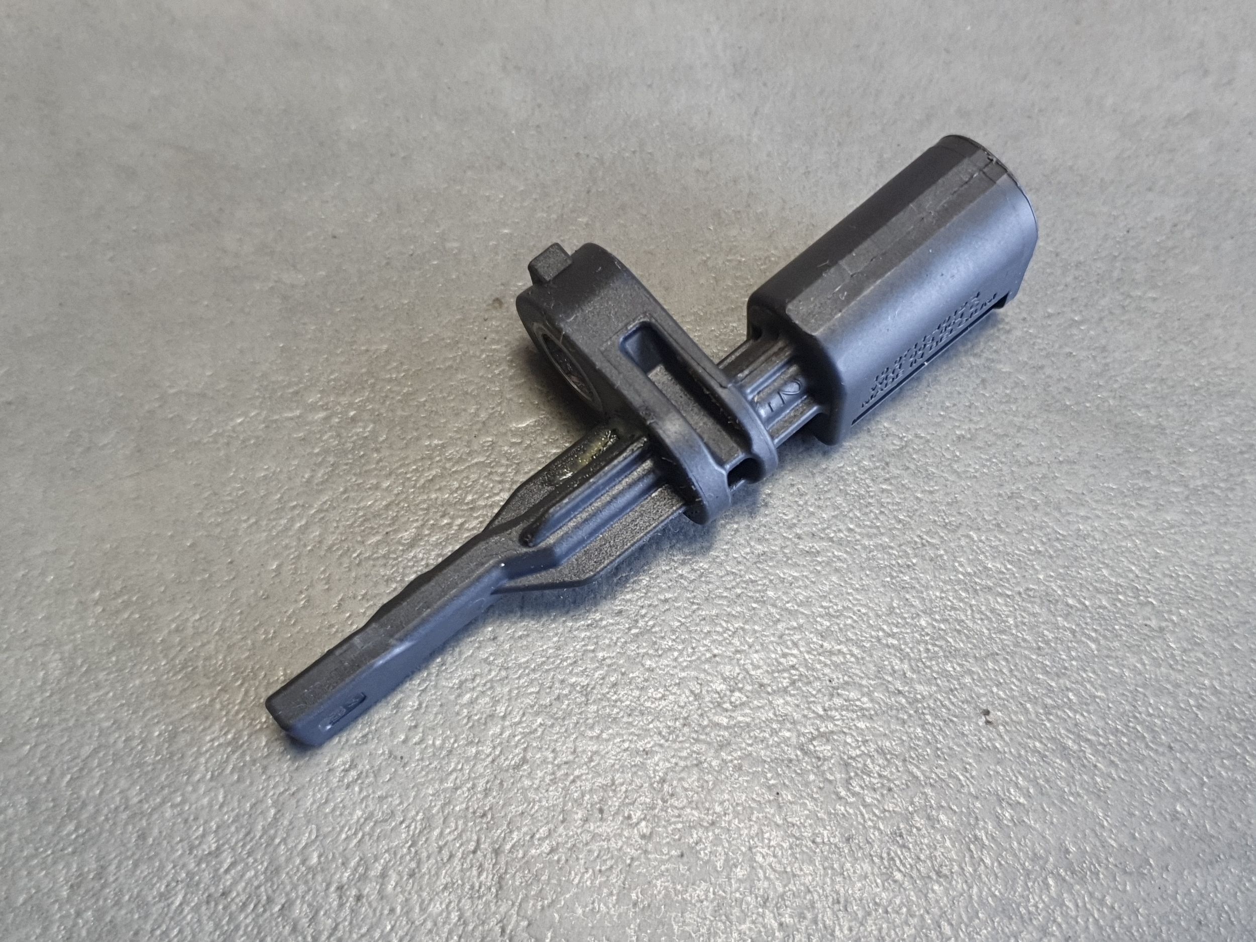 Audi A3 8Y Sensor ABS heck 10071140124