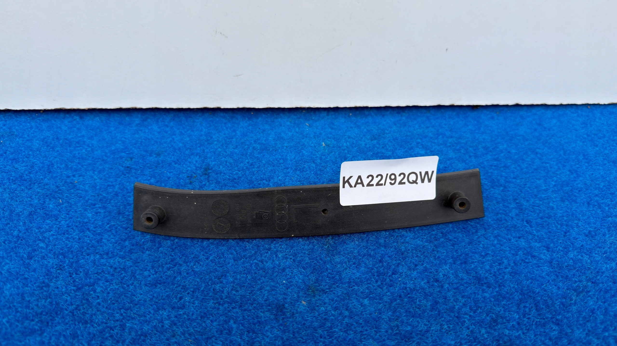 left bumper bracket front holder CHLAPACZA AUDI Q5 8R 36191281 KA22/92QW