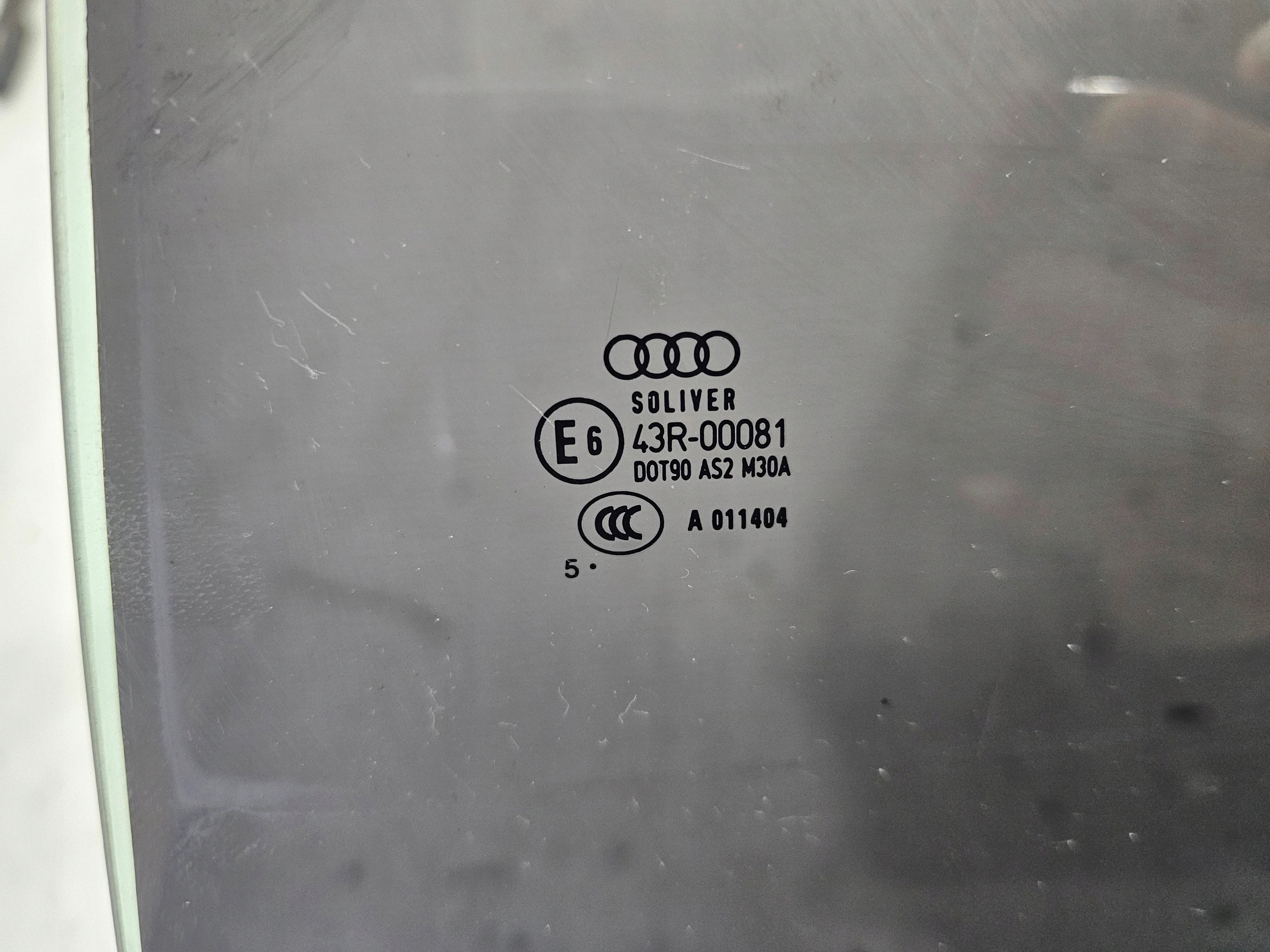 okno bočné dvere ľavý zadok AUDI A6 C6 AVANT 4F9 2005 rok
