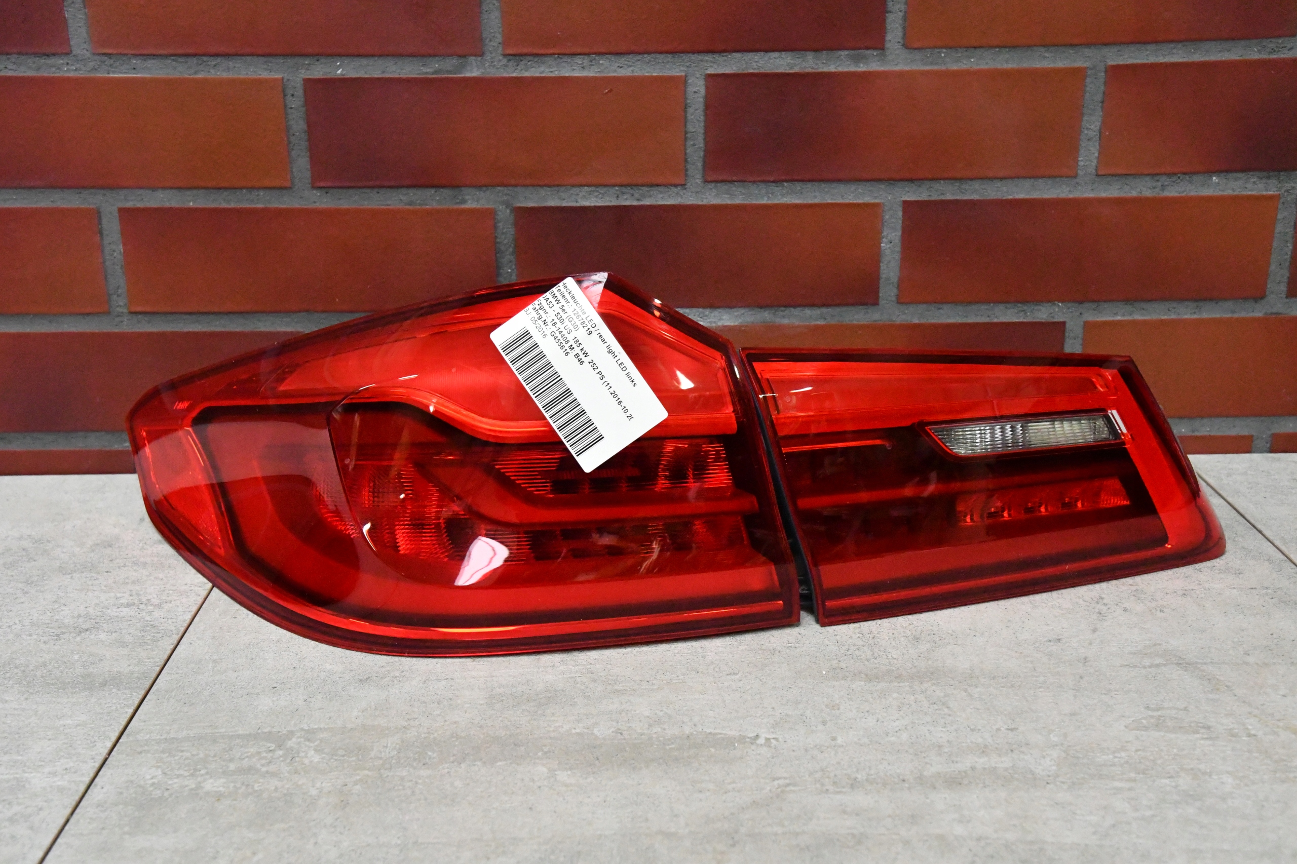 LAMPA LEWA LAMPY TYŁ TYLNA BMW 5 G30 M5 F90 USA SAE