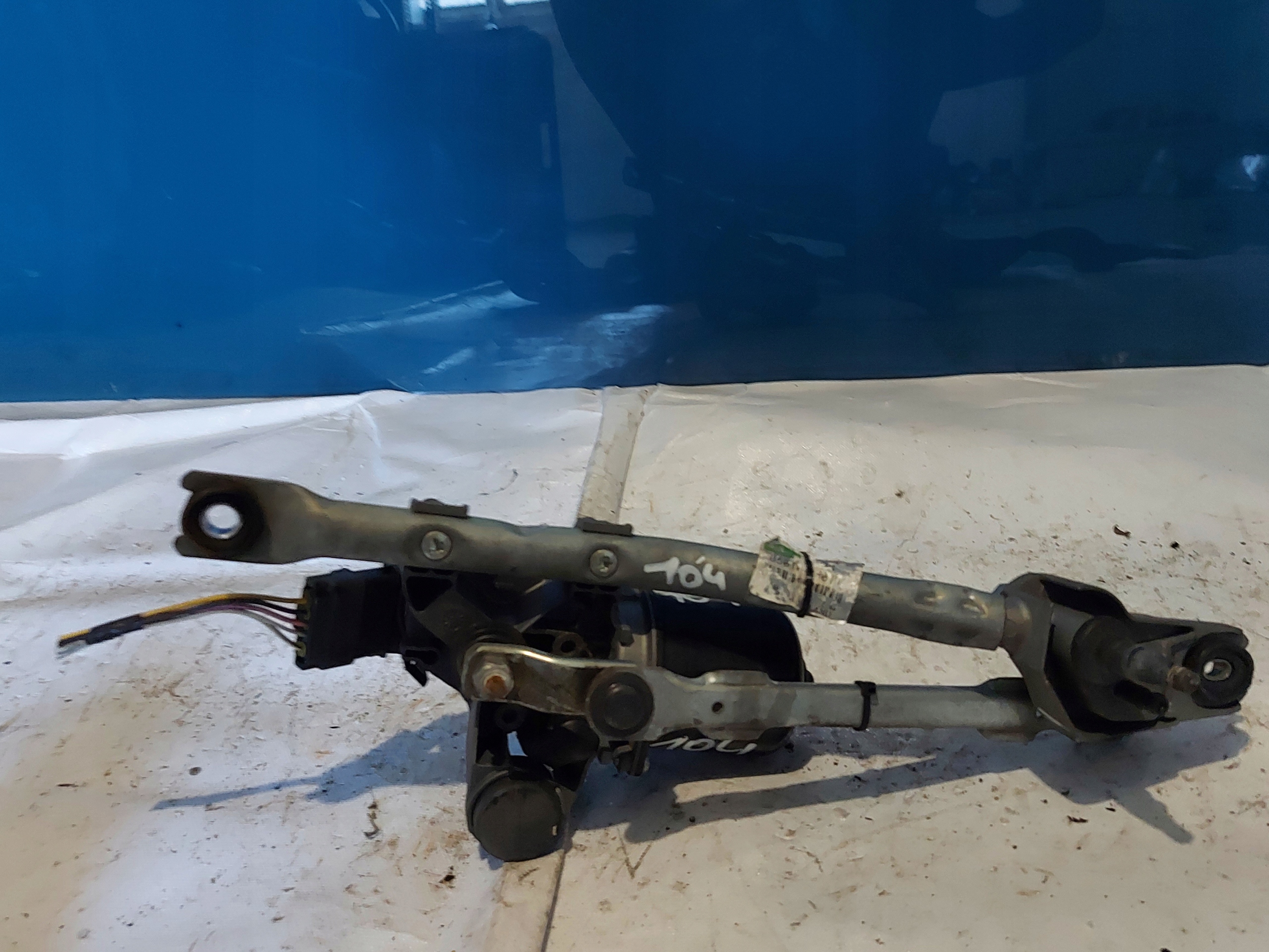 wiper mechanism PEUGEOT 107 53630187 front