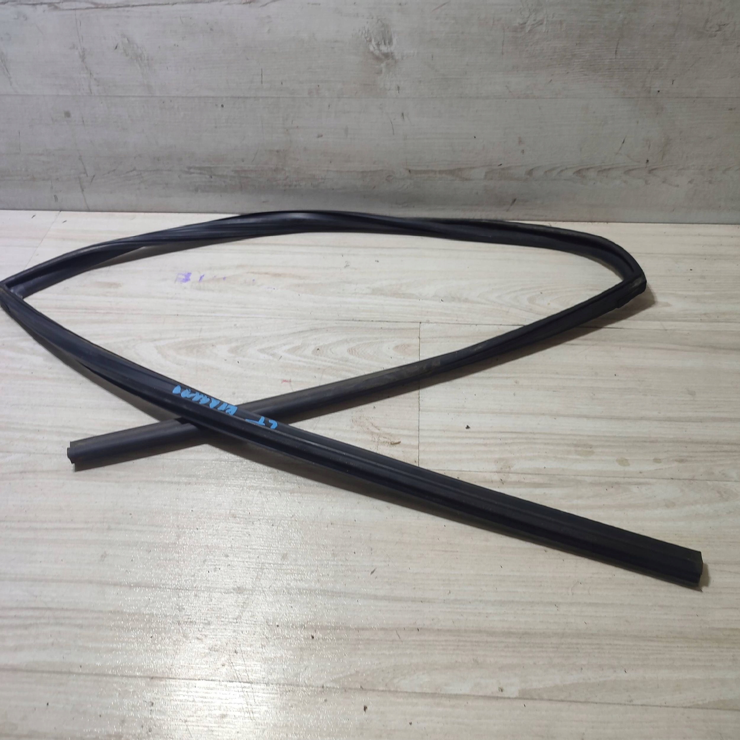 gasket windows door tylnych left SsangYong Korando