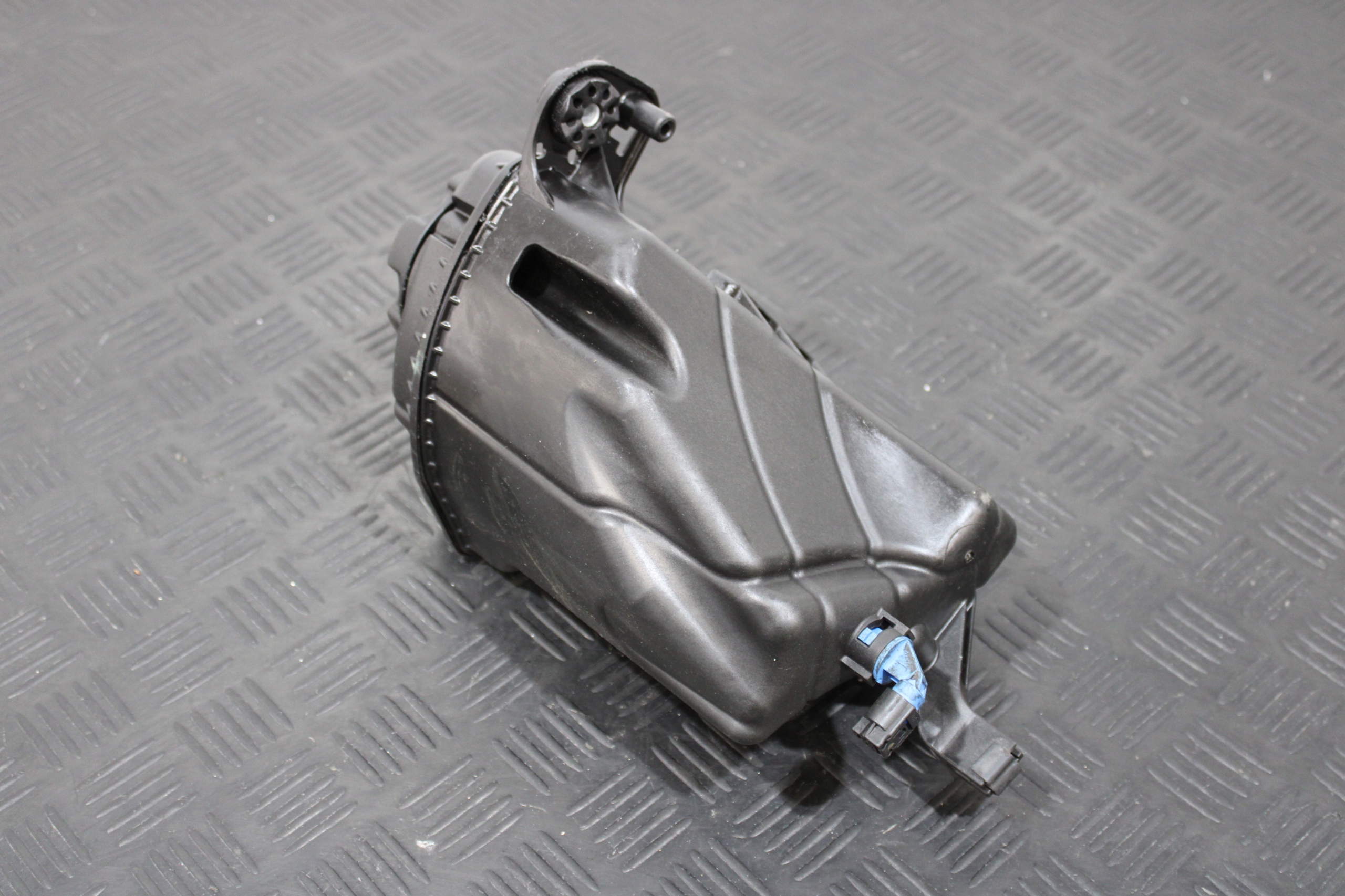 ekspanziona posuda 7647283 BMW 6 GRAN COUPE F06